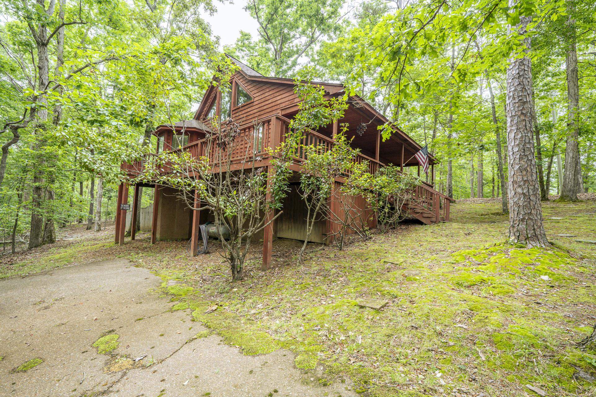 405 MURRAY LN