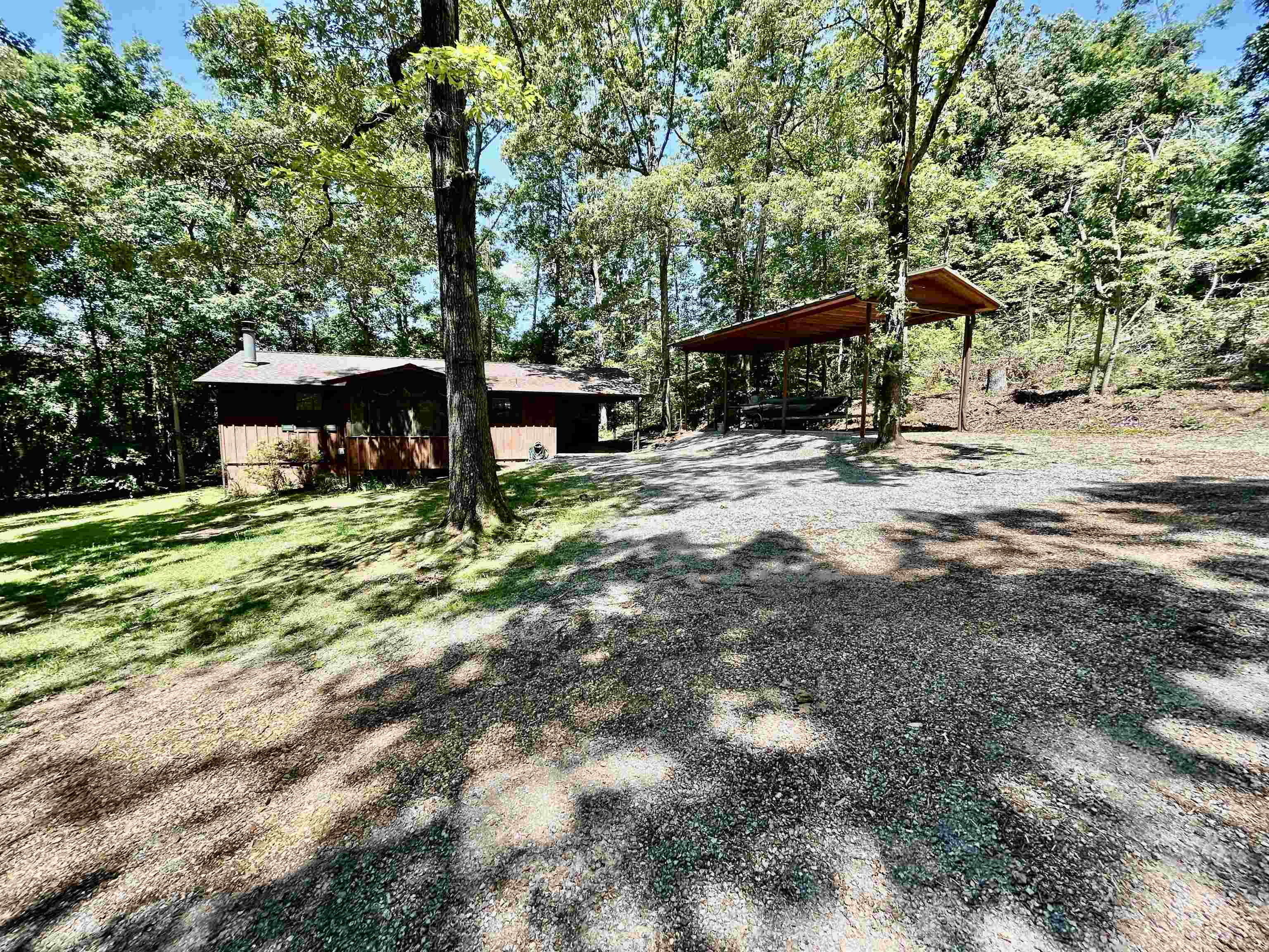 10 PEGG LN