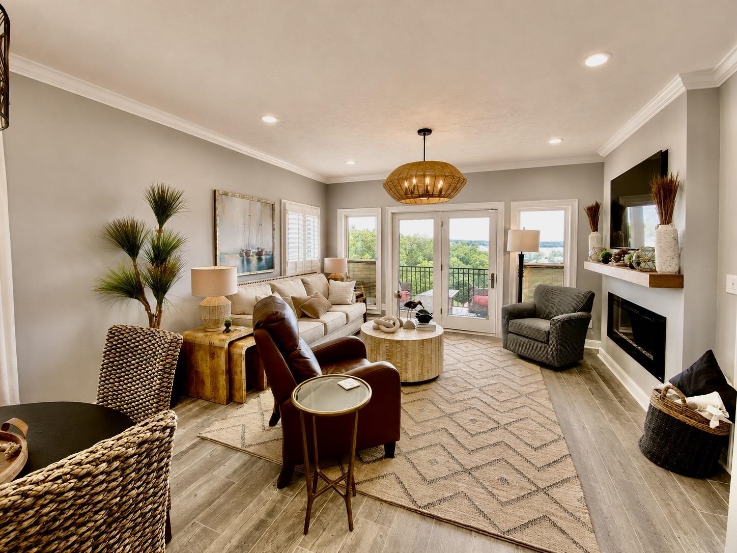155 TIDEWATER PT