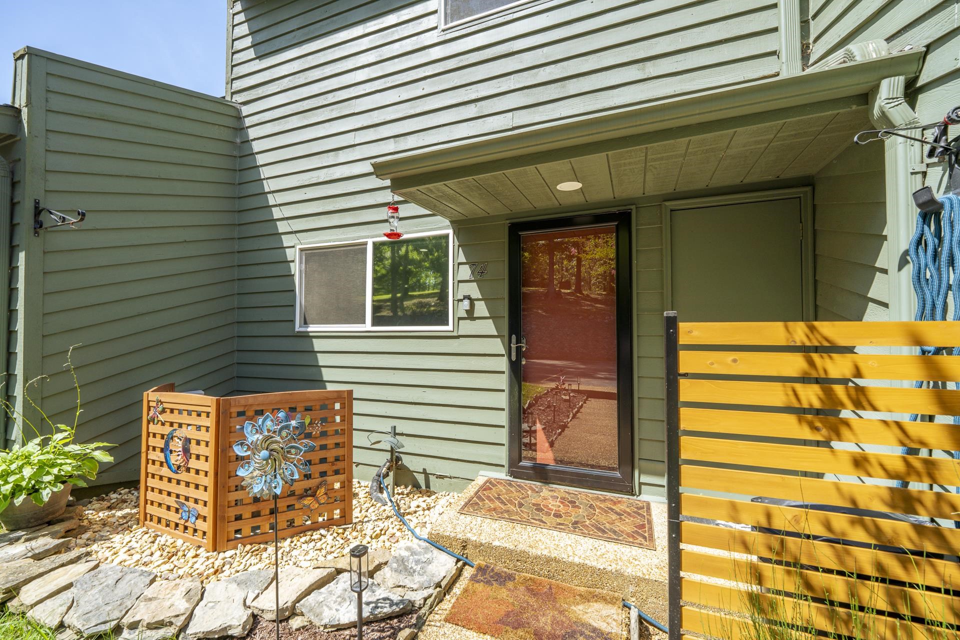 74 DRIFTWOOD RD