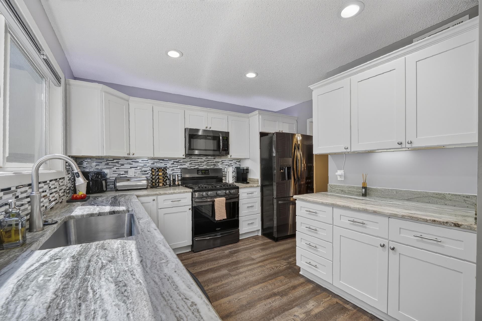 74 DRIFTWOOD RD