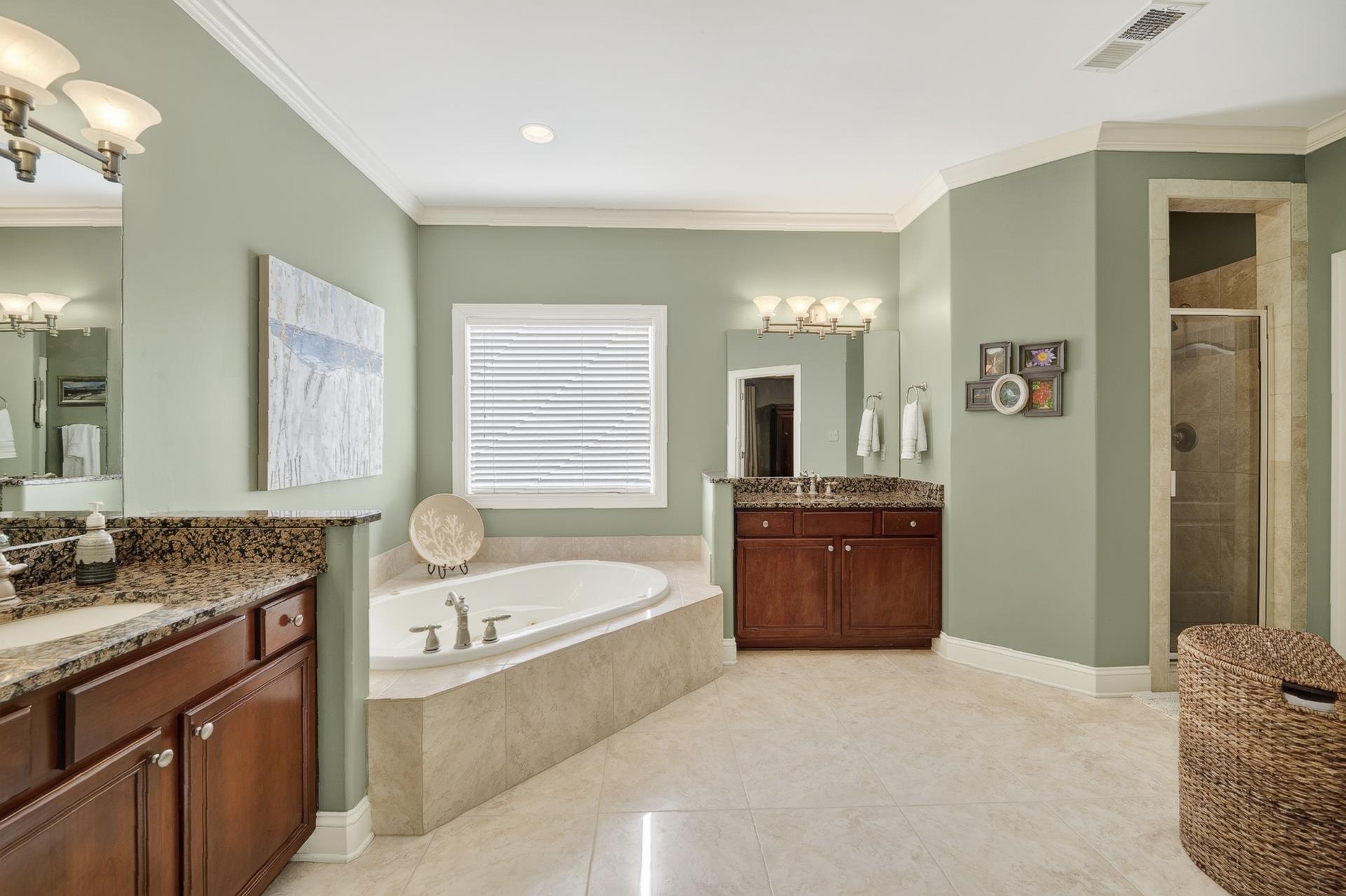220 ANCHOR BAY PT