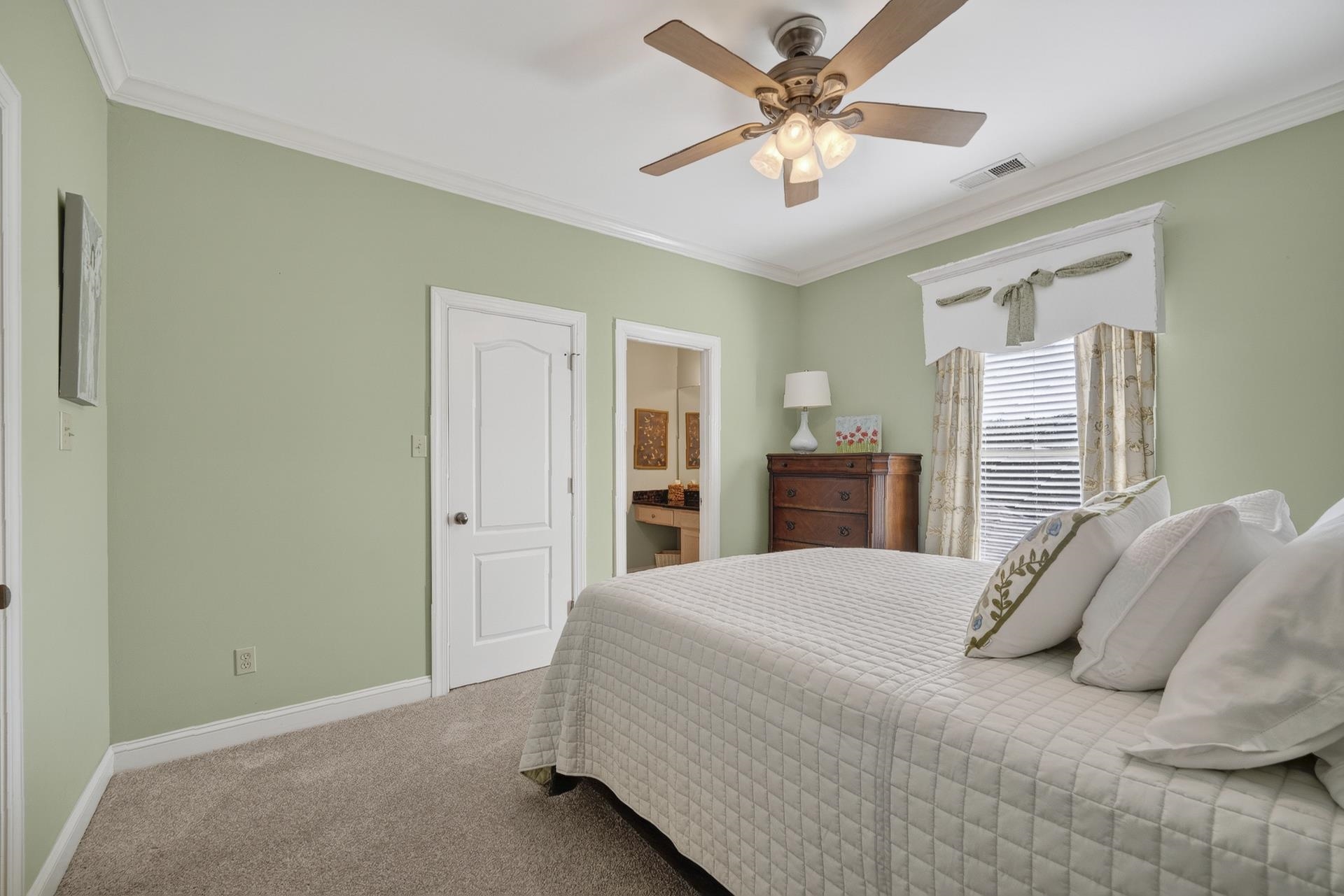 220 ANCHOR BAY PT