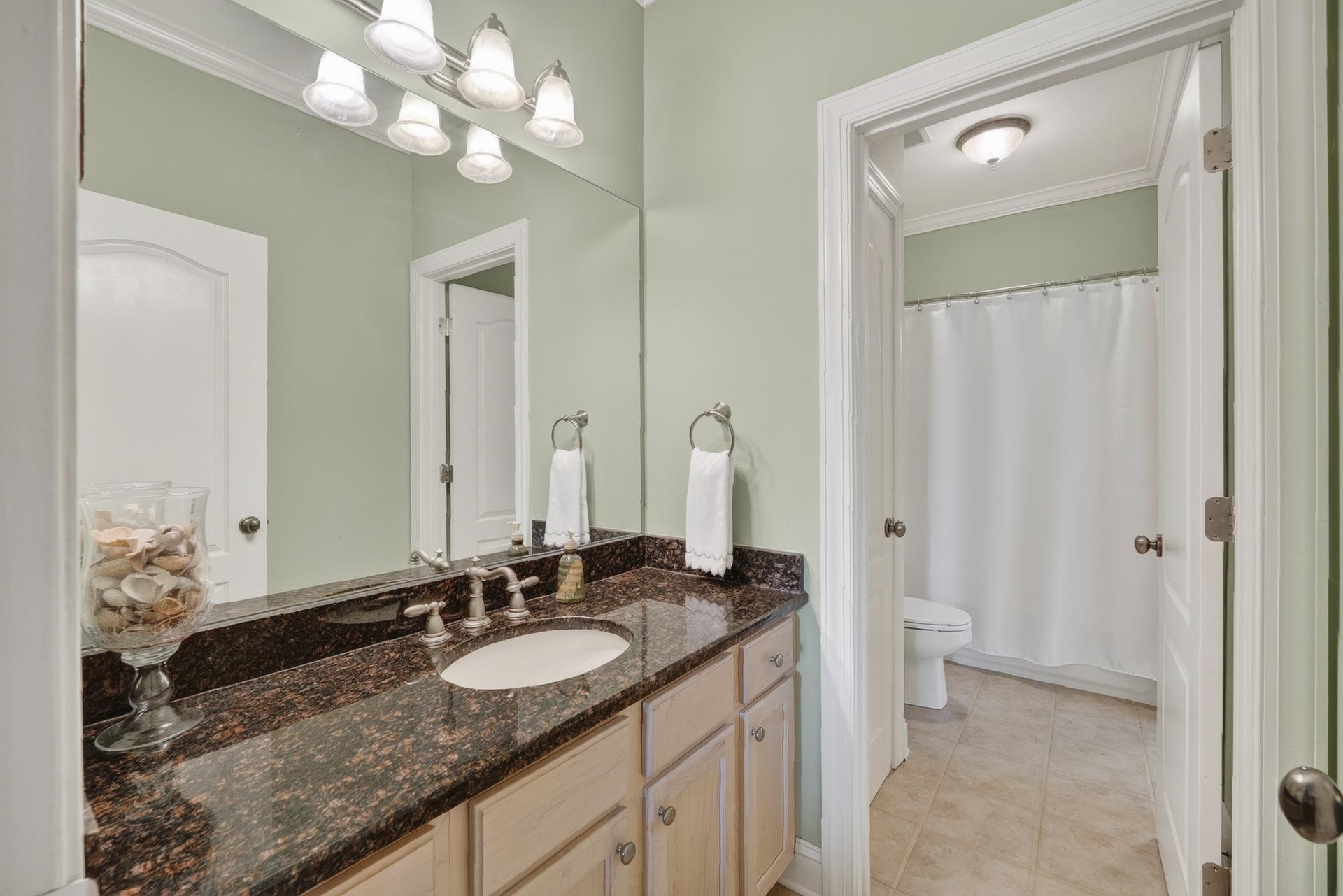 220 ANCHOR BAY PT