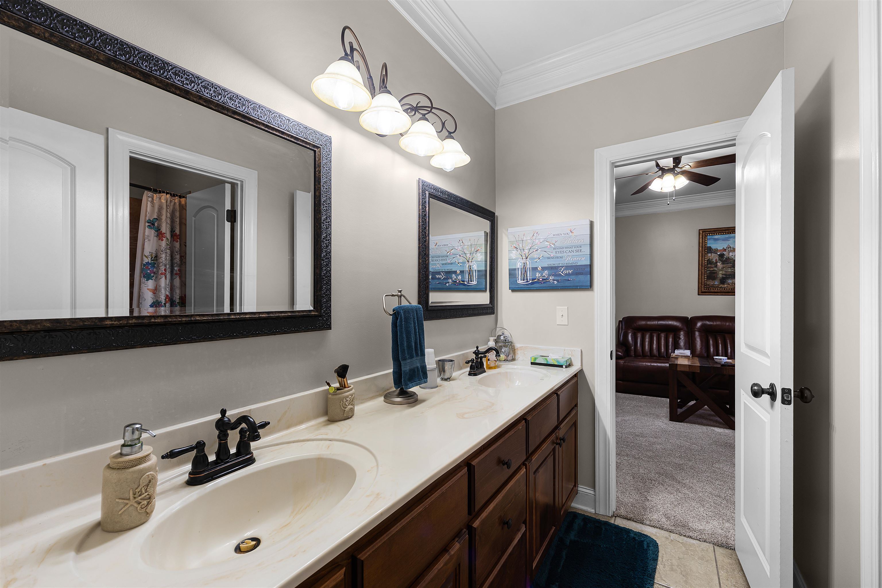 3285 SHADOWOOD LN