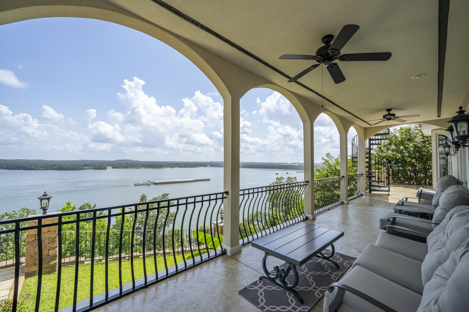 175 WESTSHORE RDG
