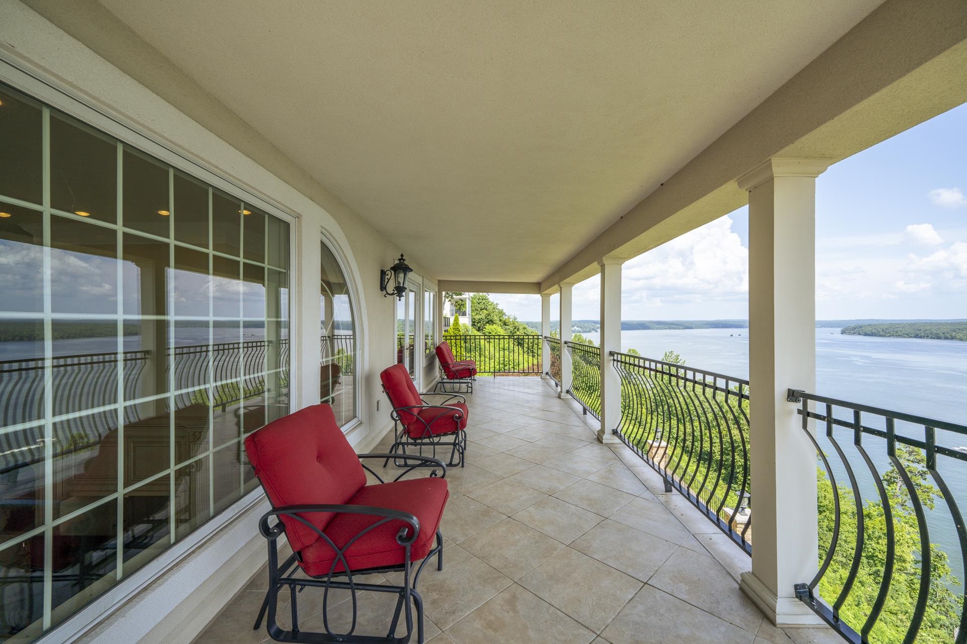 175 WESTSHORE RDG