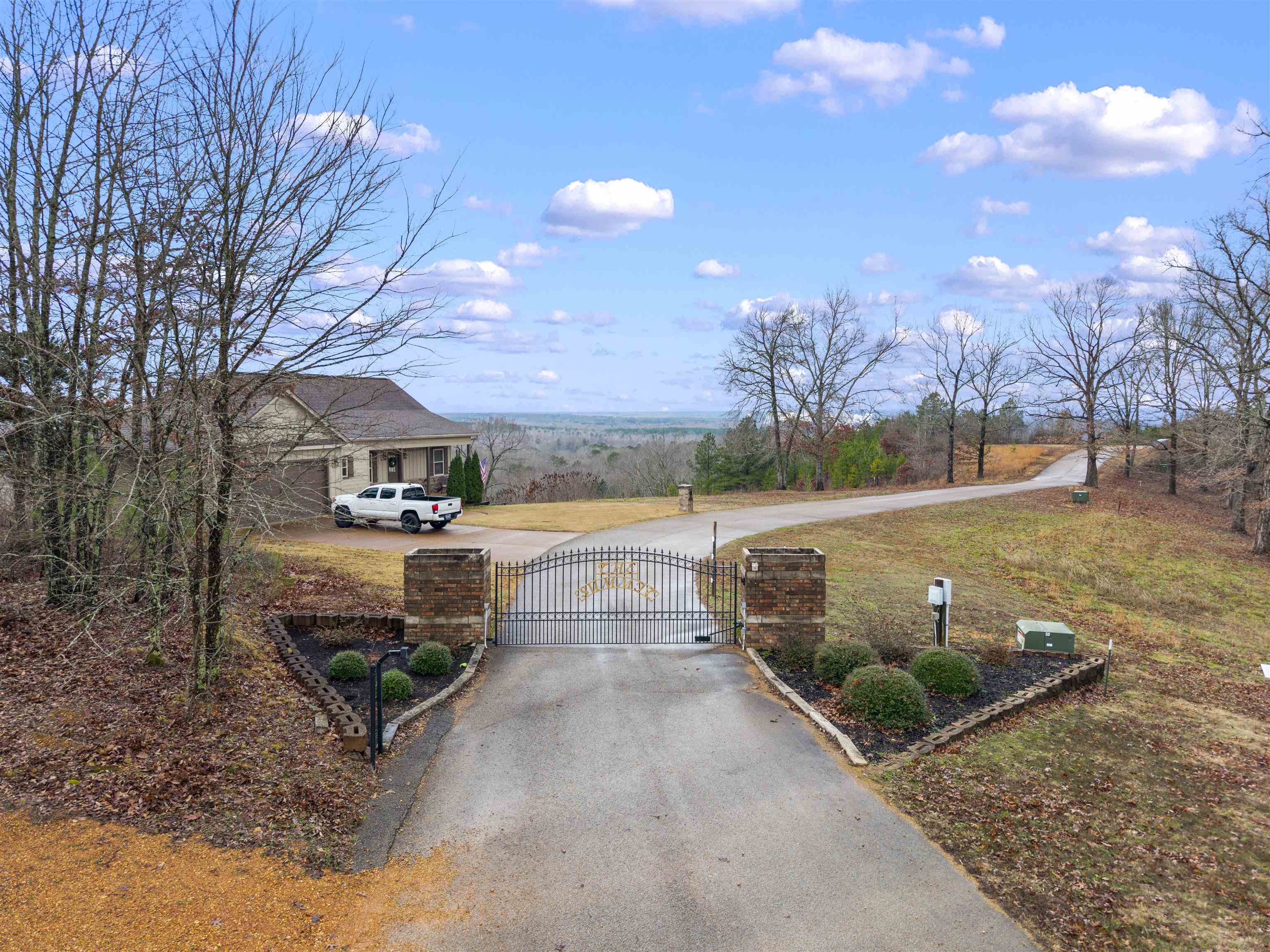 375 TURKEY KNOB LN