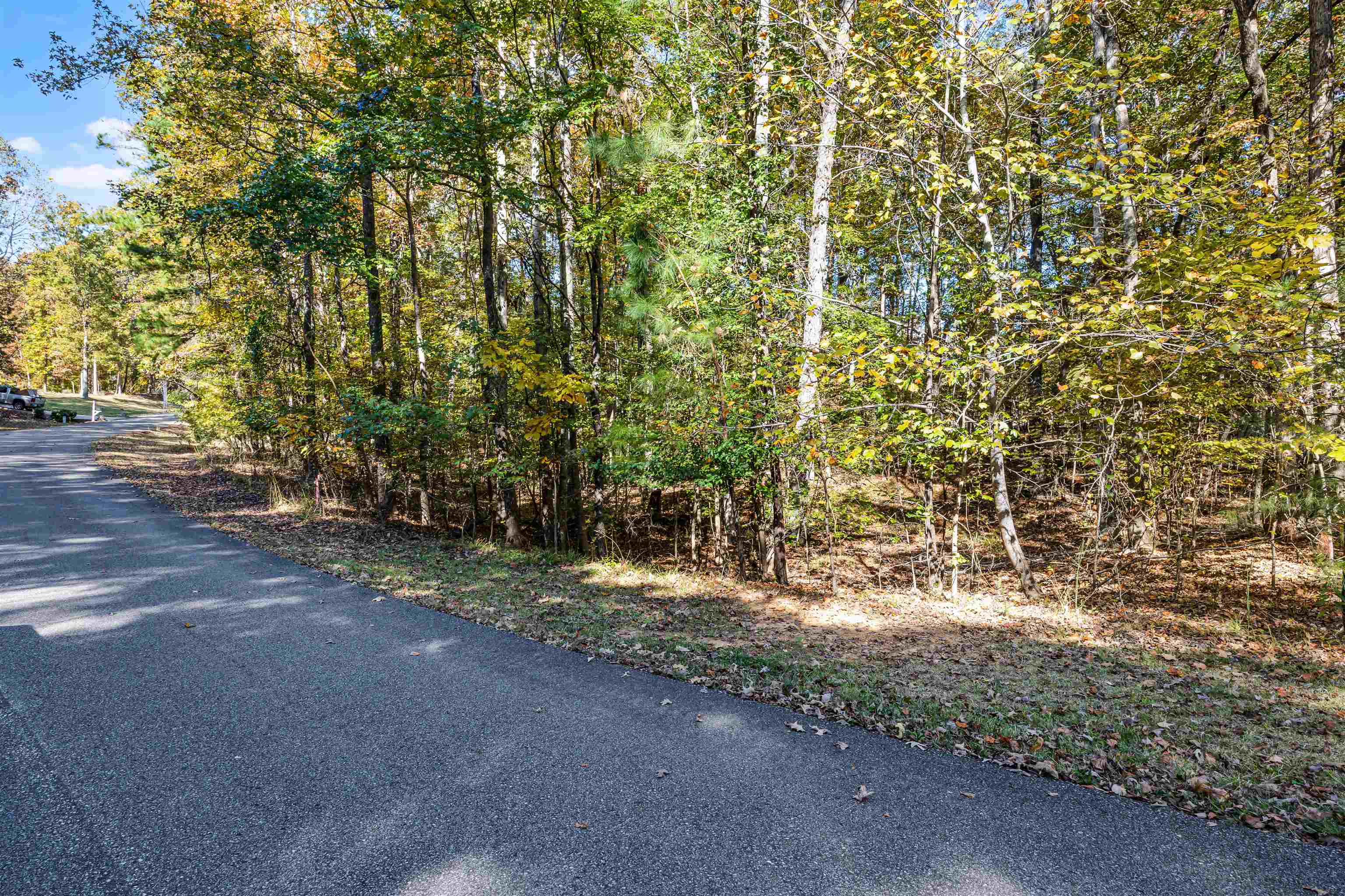 396,397,398 WINDWOOD DR