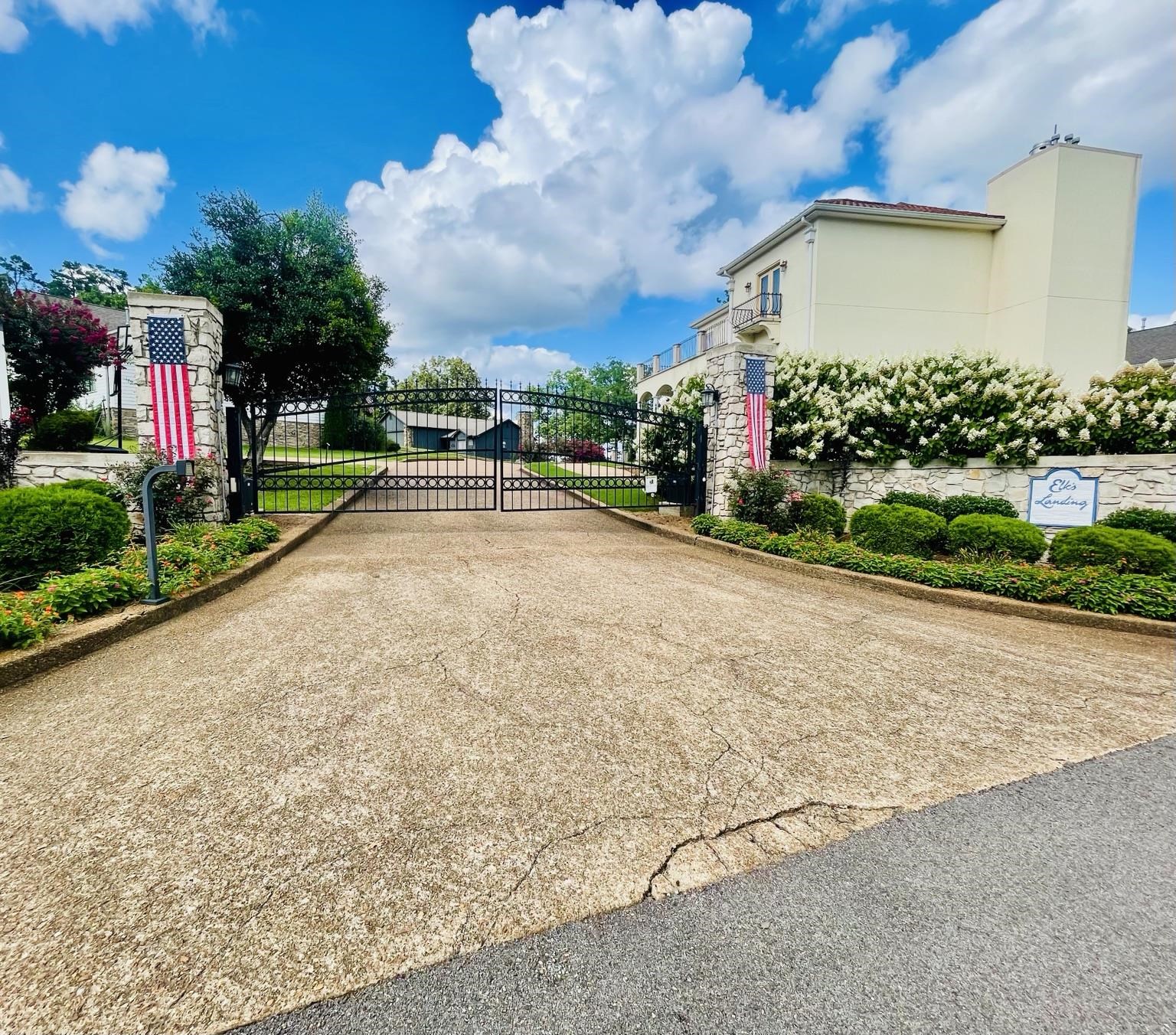 9 ELKS LANDING DR