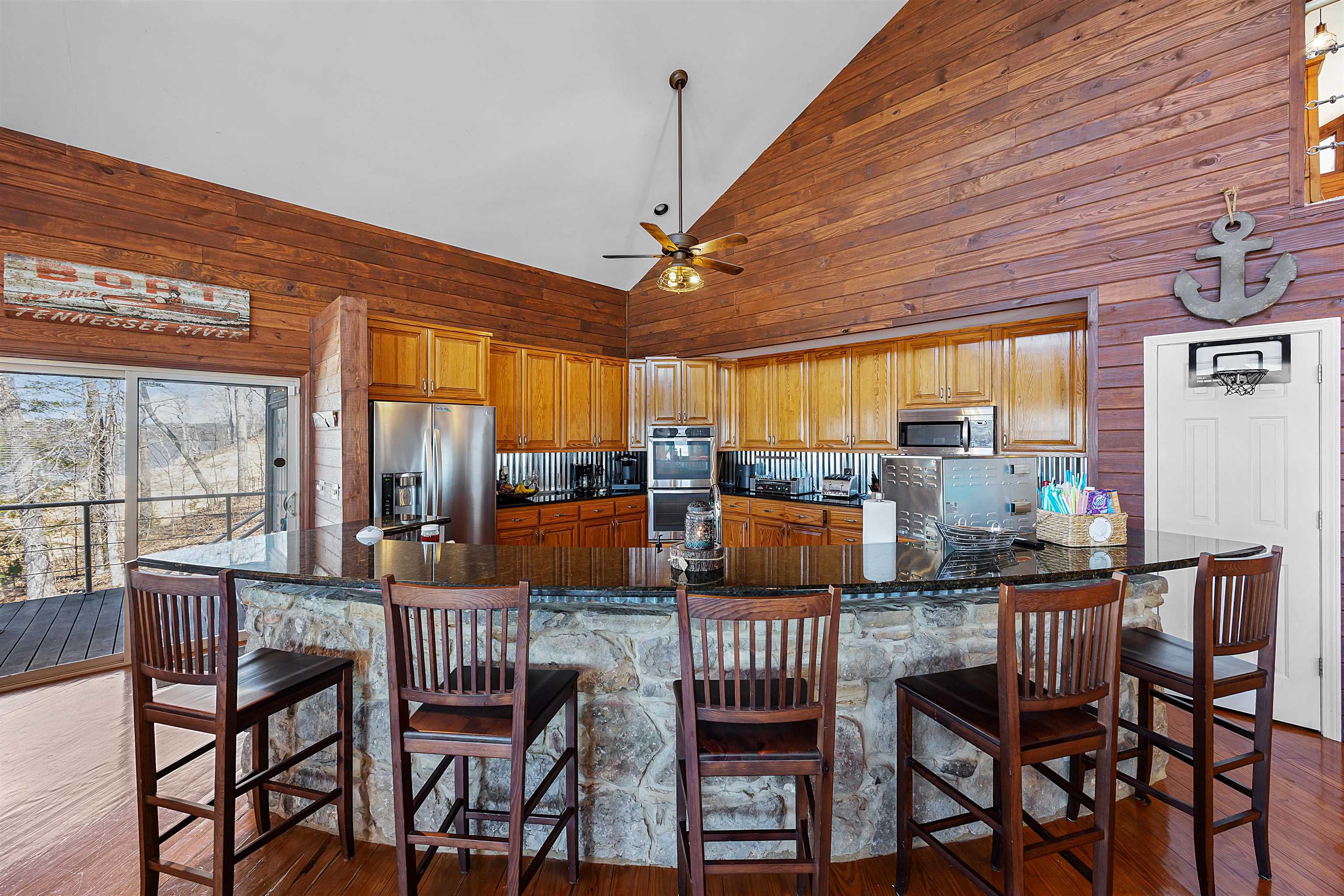 228 CHICKASAW TRACE RD