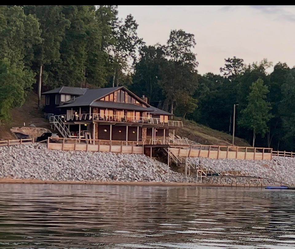 228 CHICKASAW TRACE RD