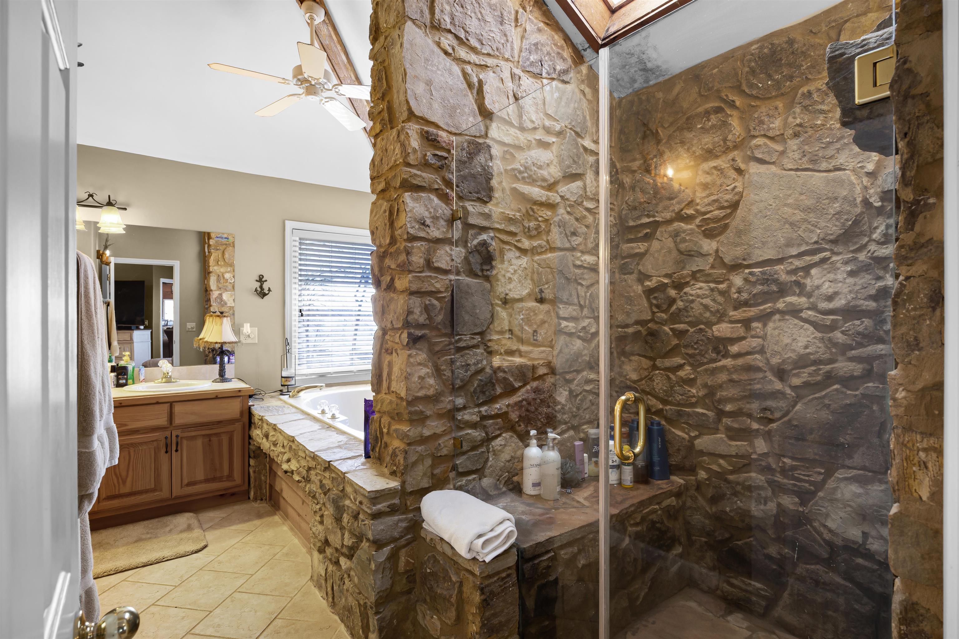 228 CHICKASAW TRACE RD