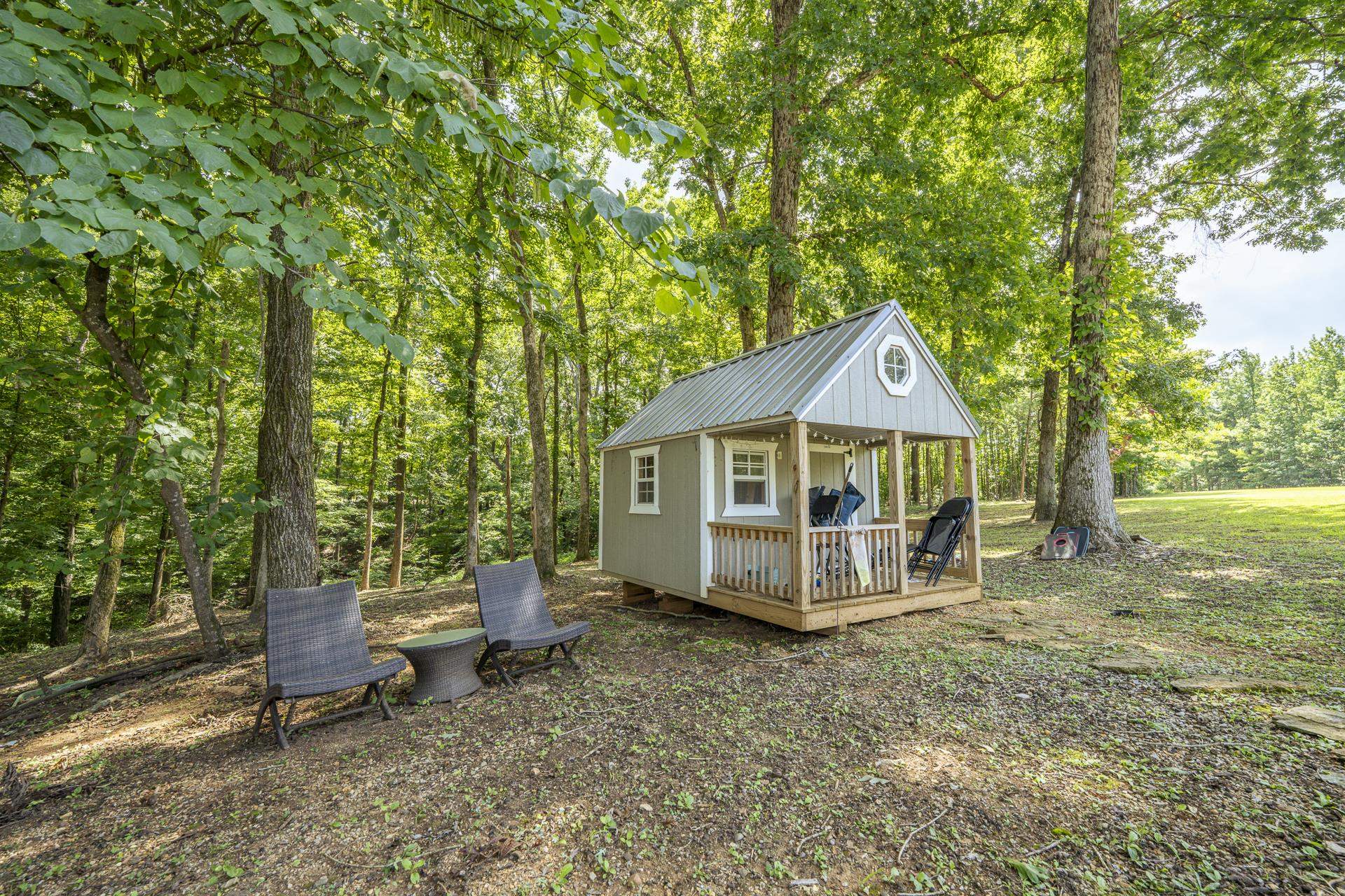 6 GLENVIEW DR
