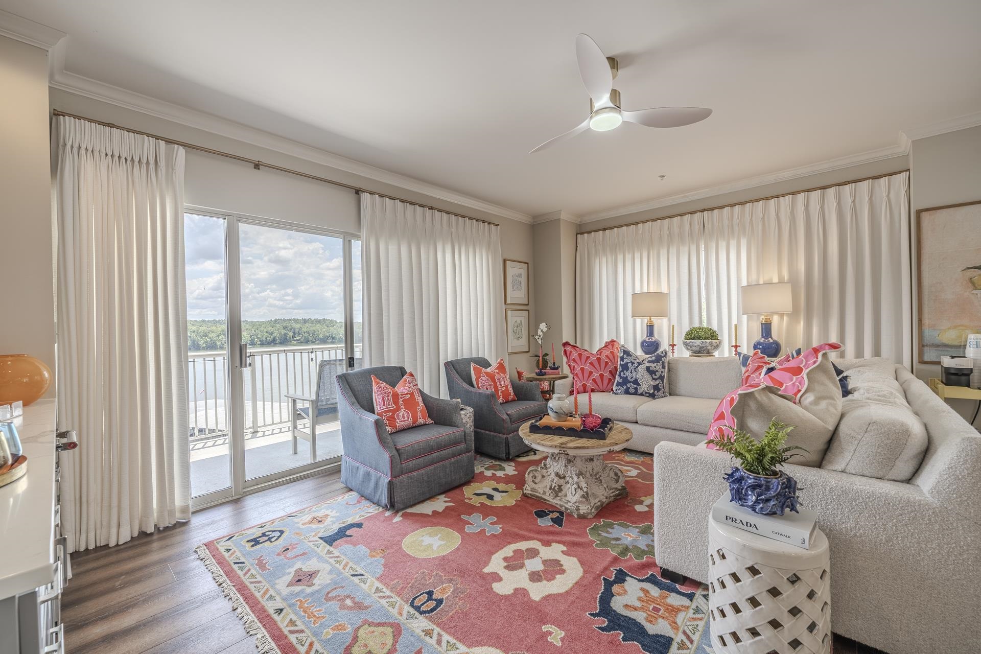 323 CR 380 RD Unit: L 501