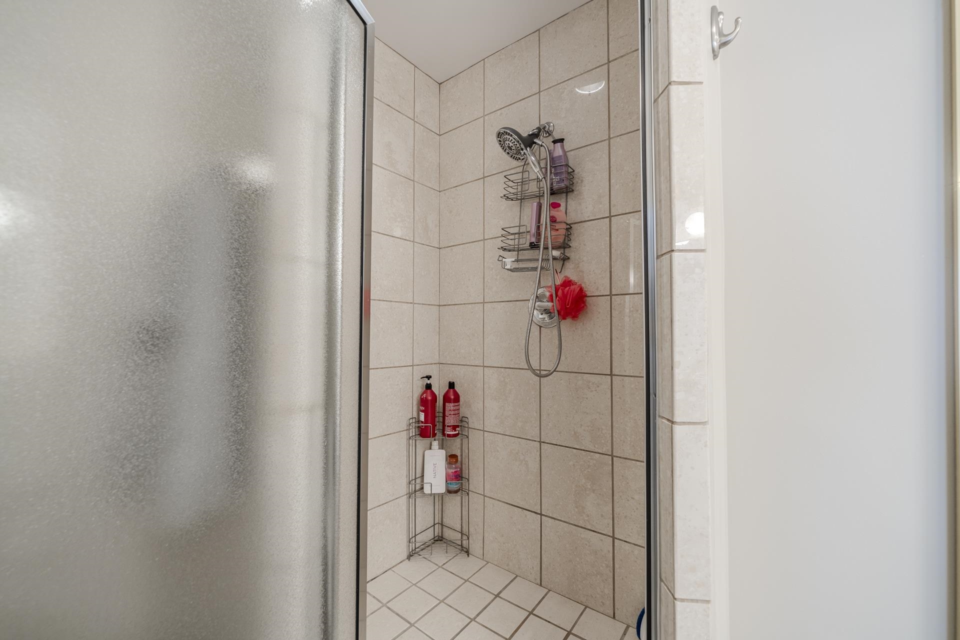 323 CR 380 RD Unit: L 501