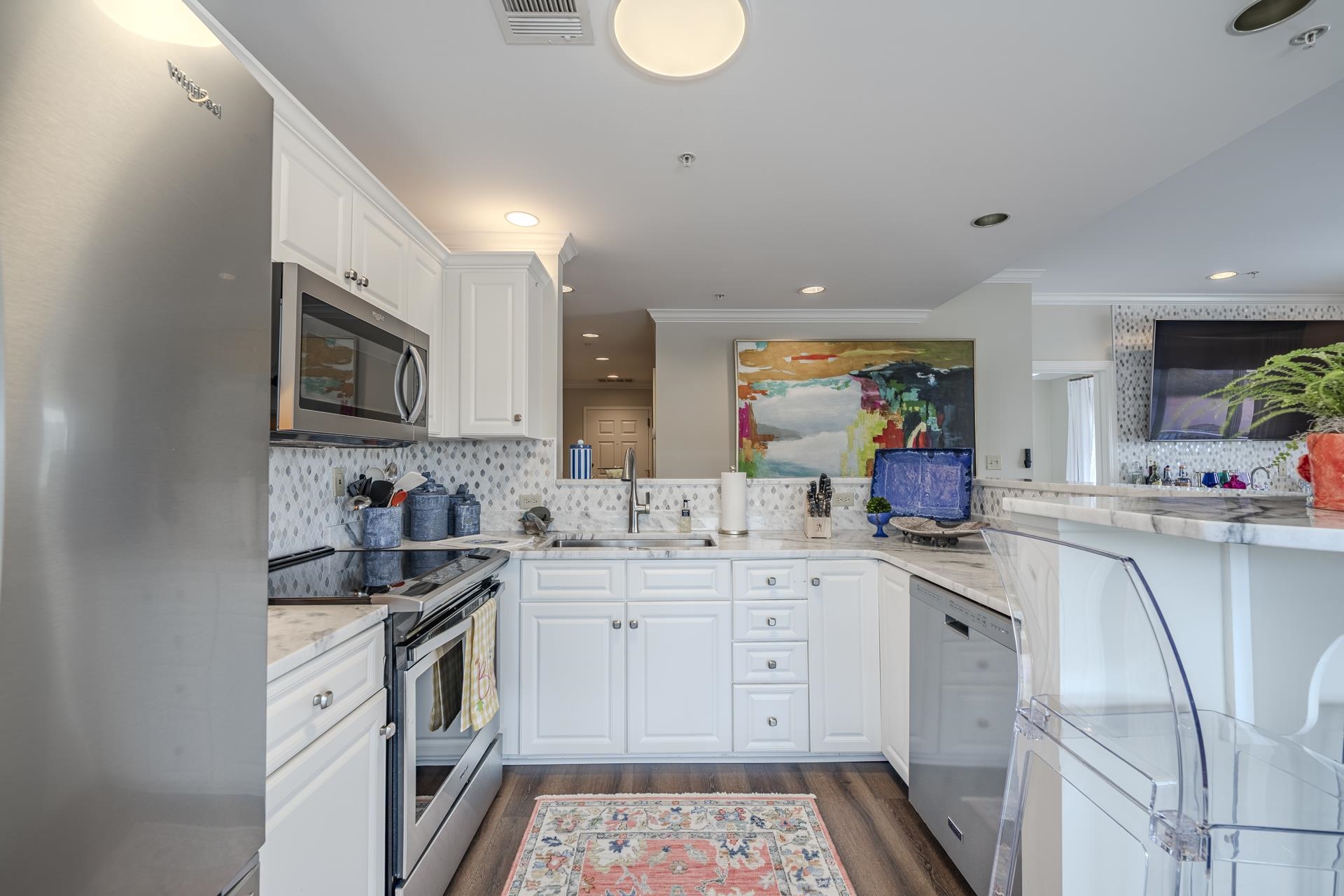 323 CR 380 RD Unit: L 501