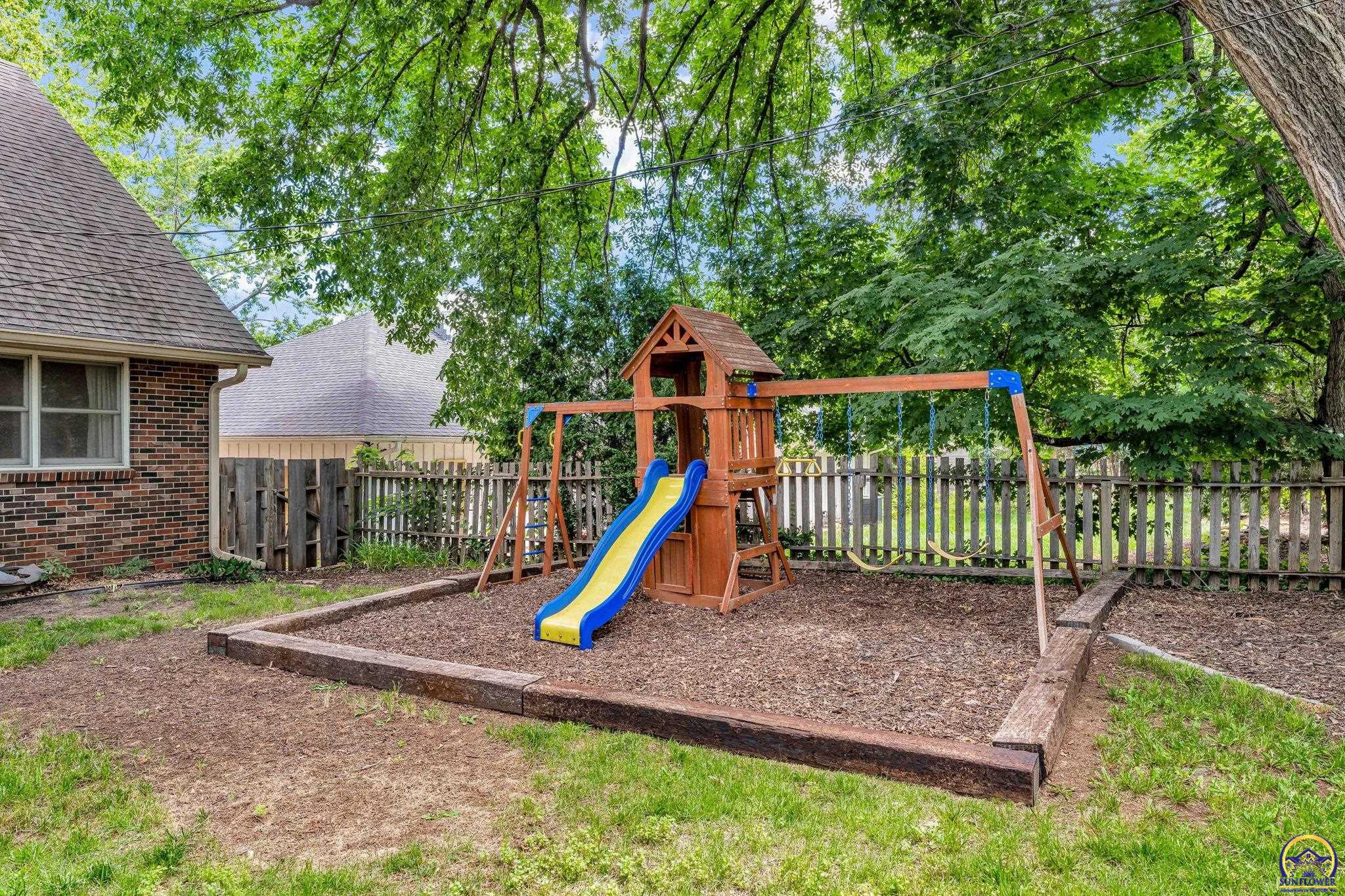 2217 SW Knollwood DR