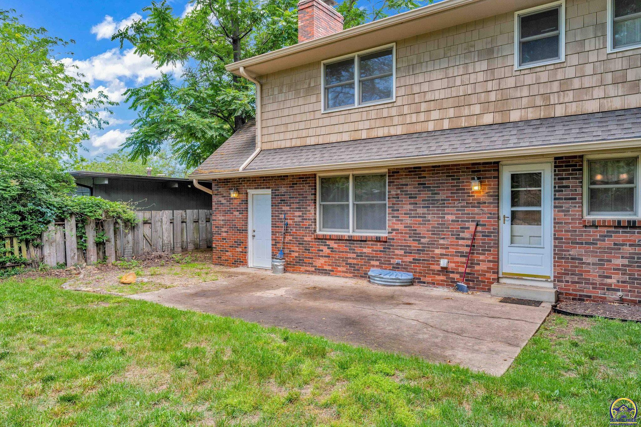 2217 SW Knollwood DR