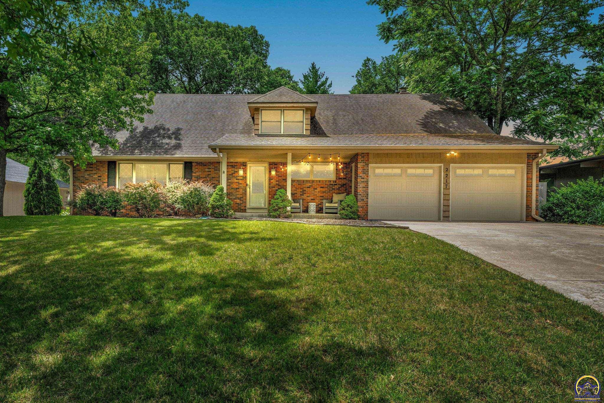 2217 SW Knollwood DR