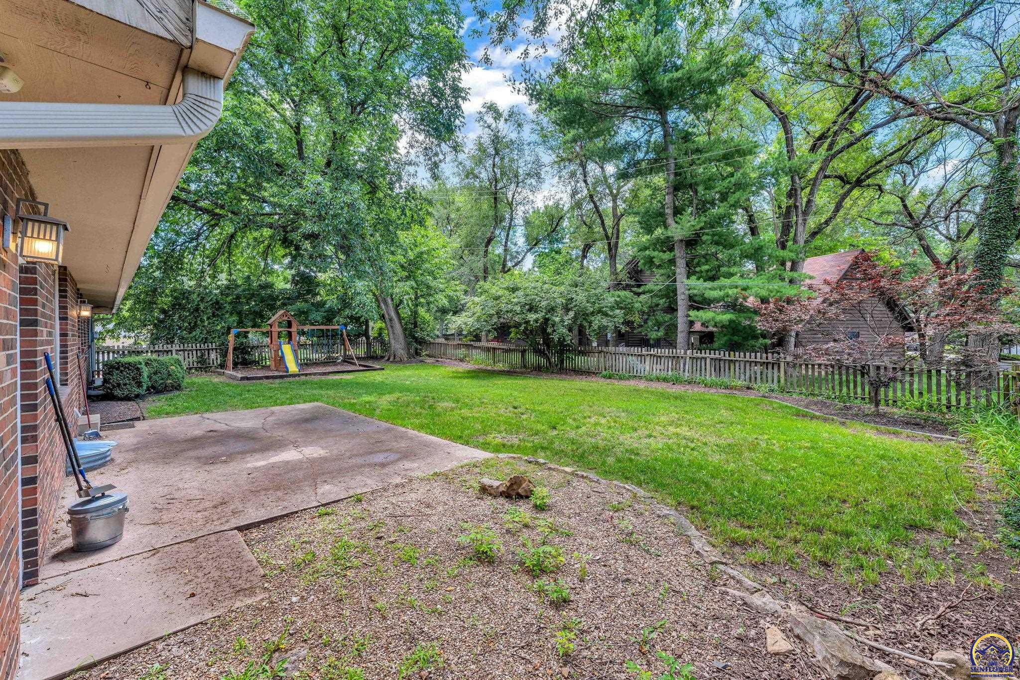 2217 SW Knollwood DR