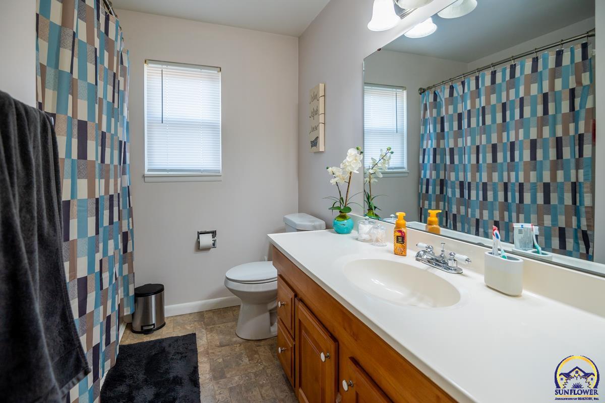 5468 SW 12th TER Unit: Apt. #4