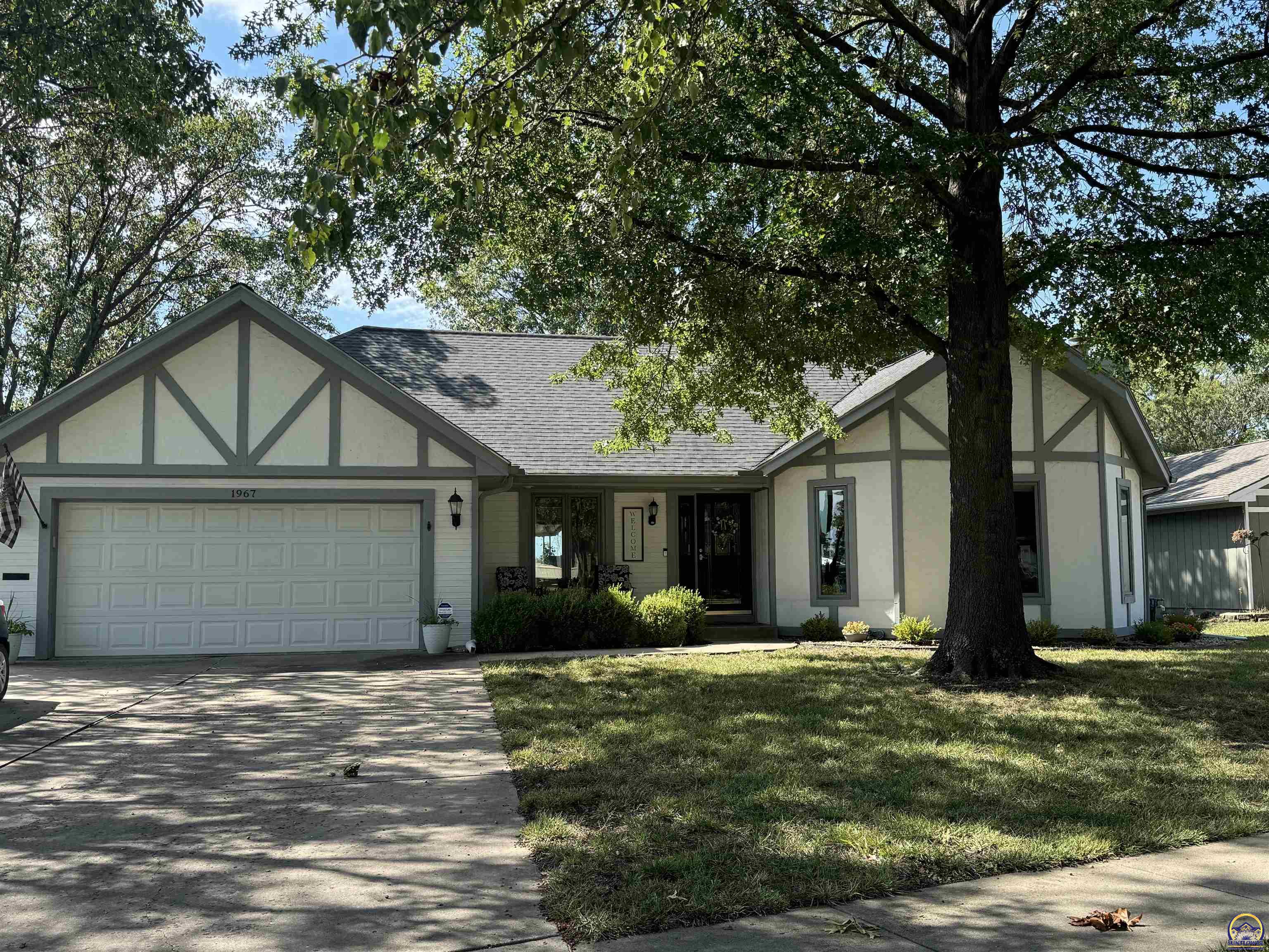 1967 SW Arrowhead RD