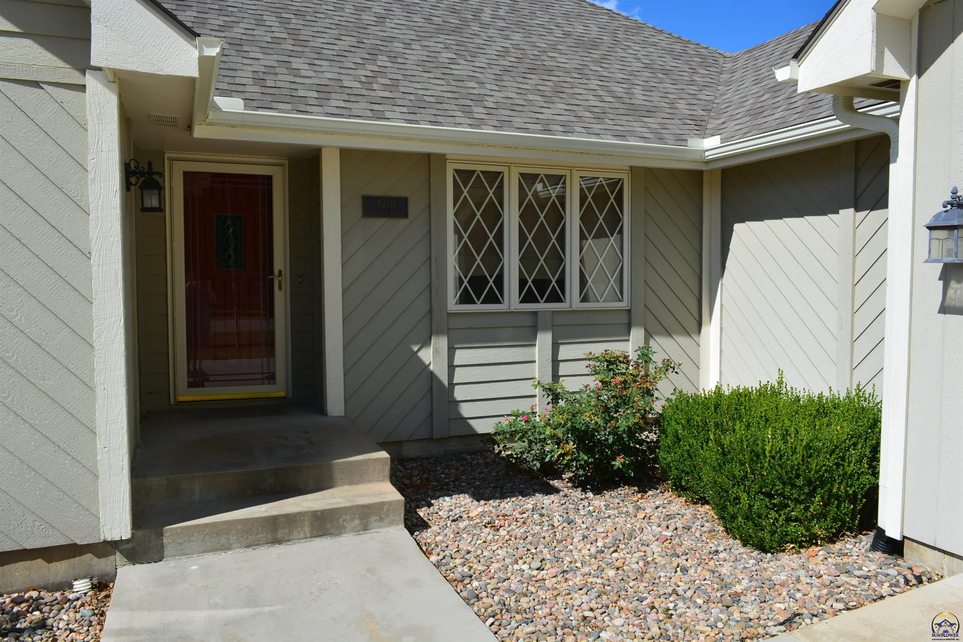 4701 NW Redwood DR