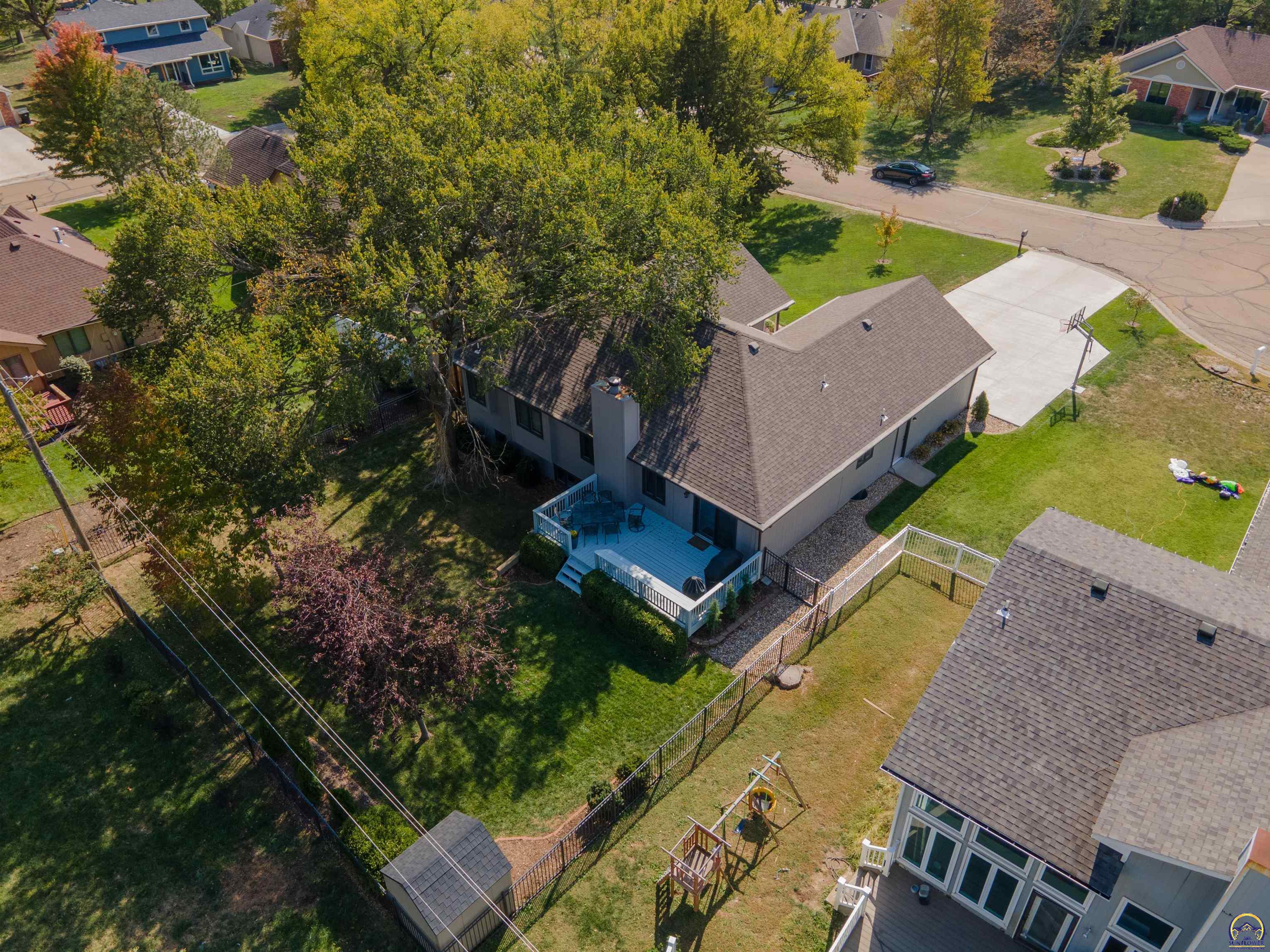 6628 SW Gisbourne CT