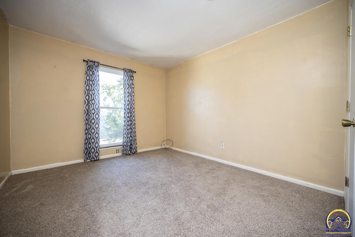 3404 SW Arrowhead RD
