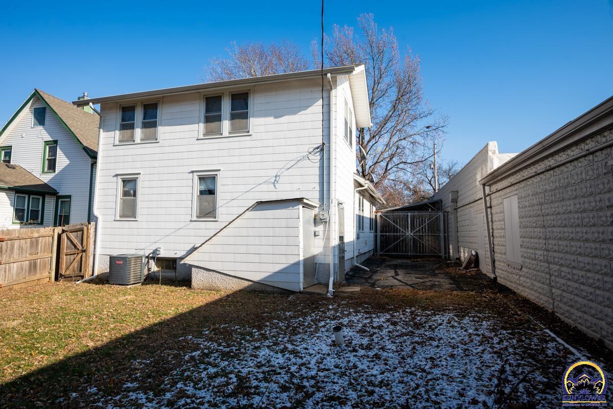 2627 SW Buchanan ST