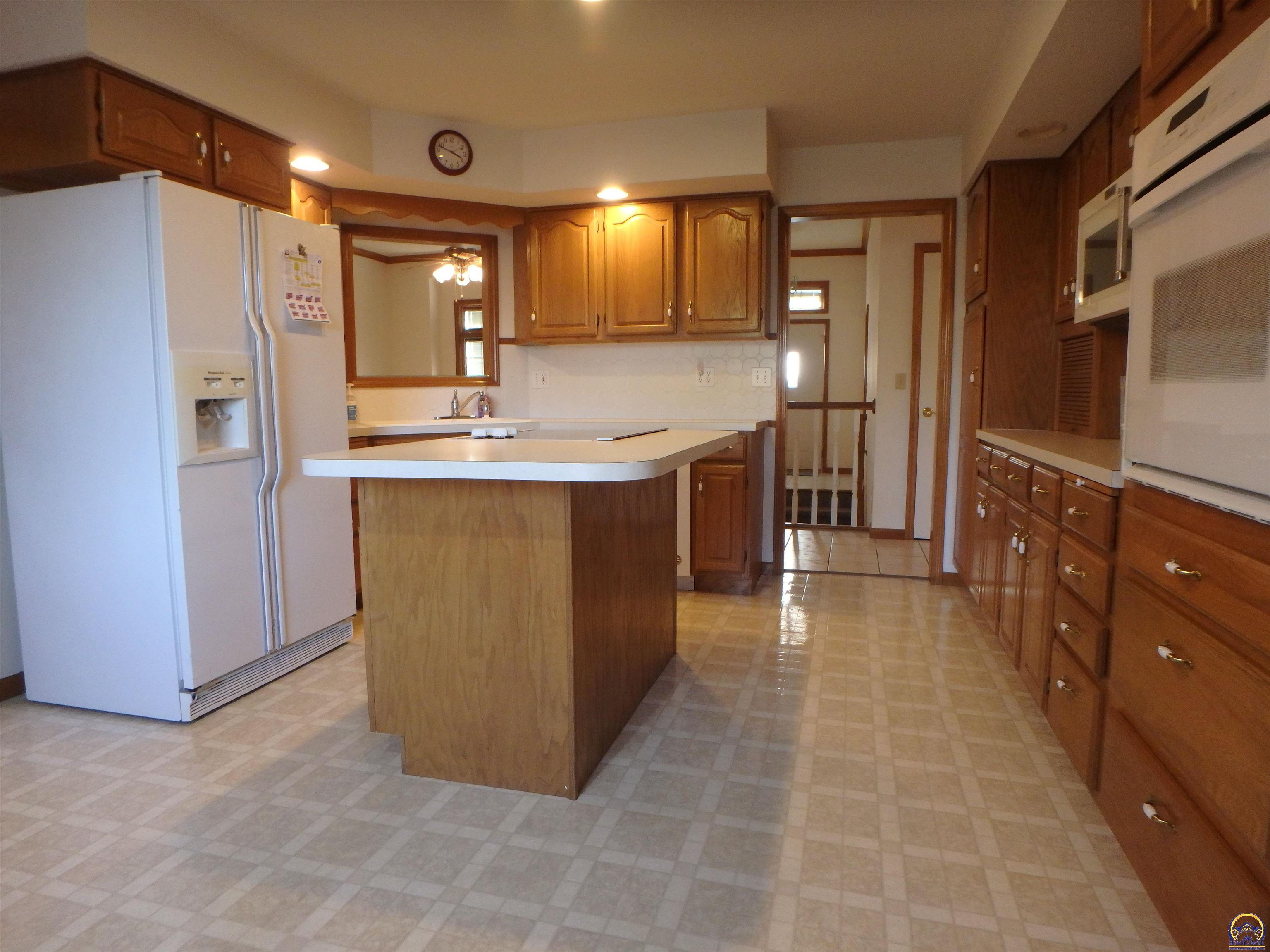 3600 SW Ashworth CT