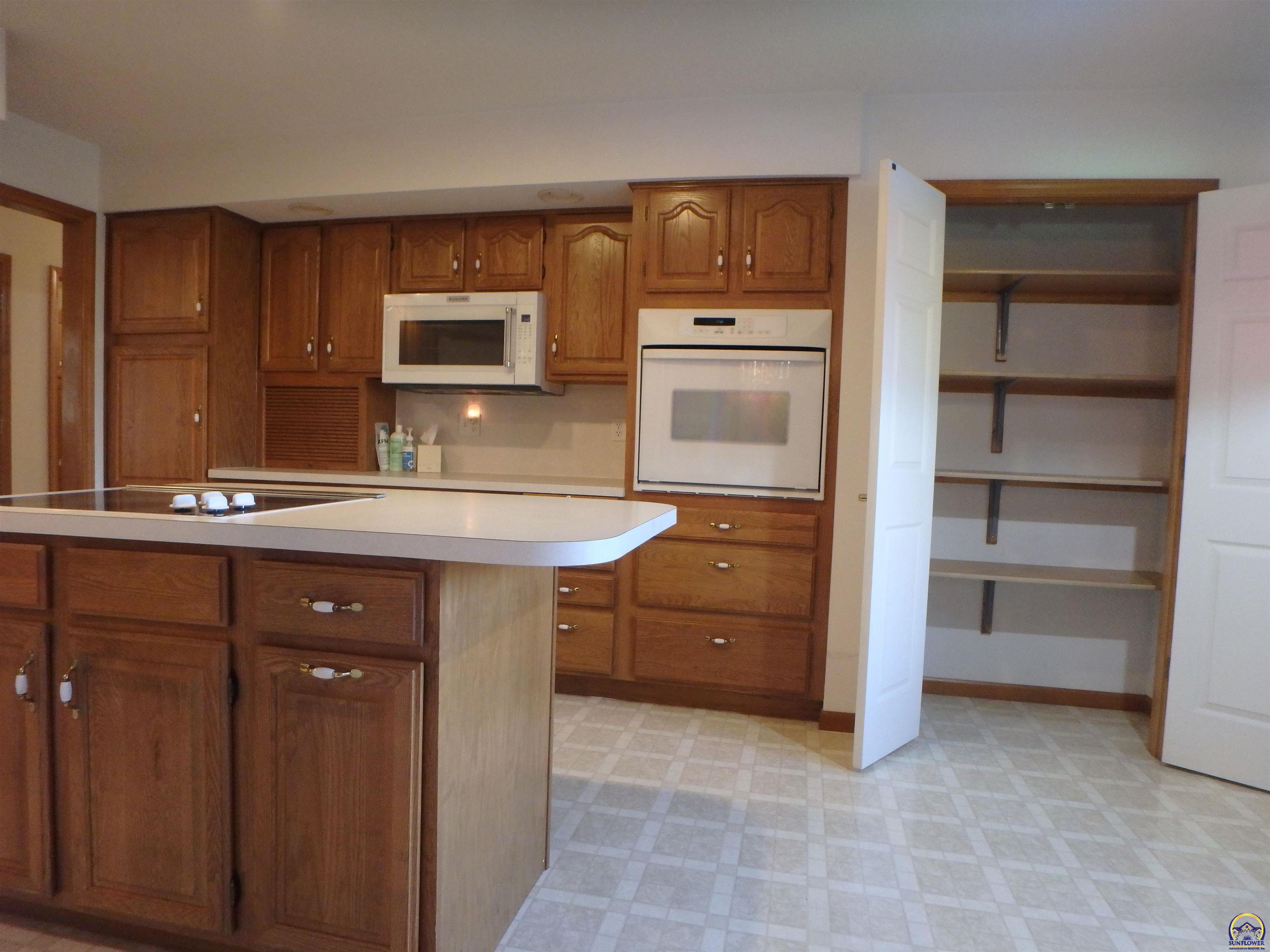 3600 SW Ashworth CT