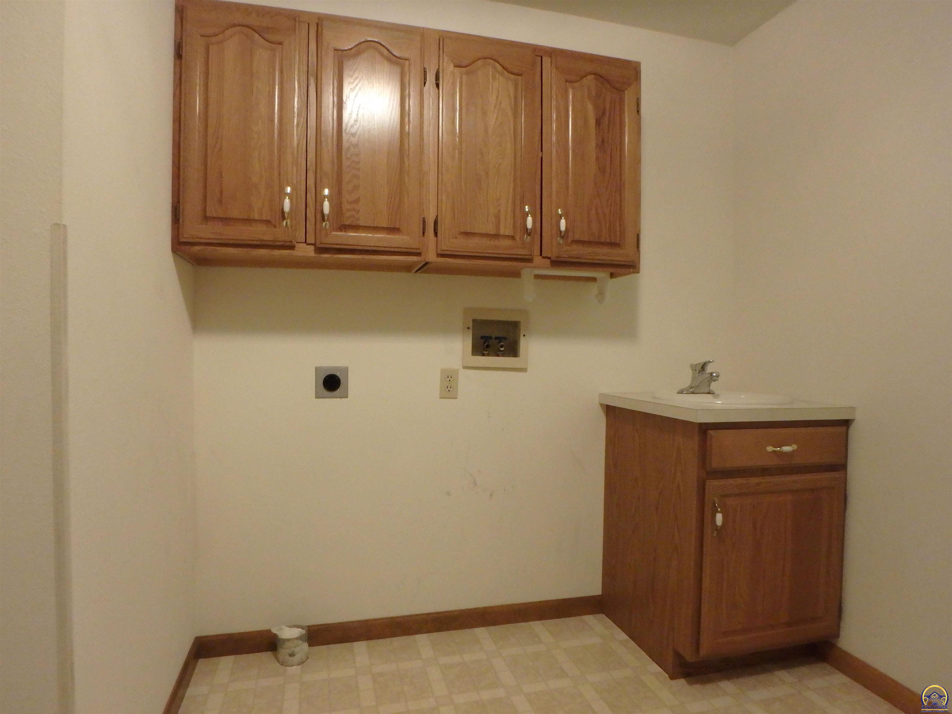3600 SW Ashworth CT