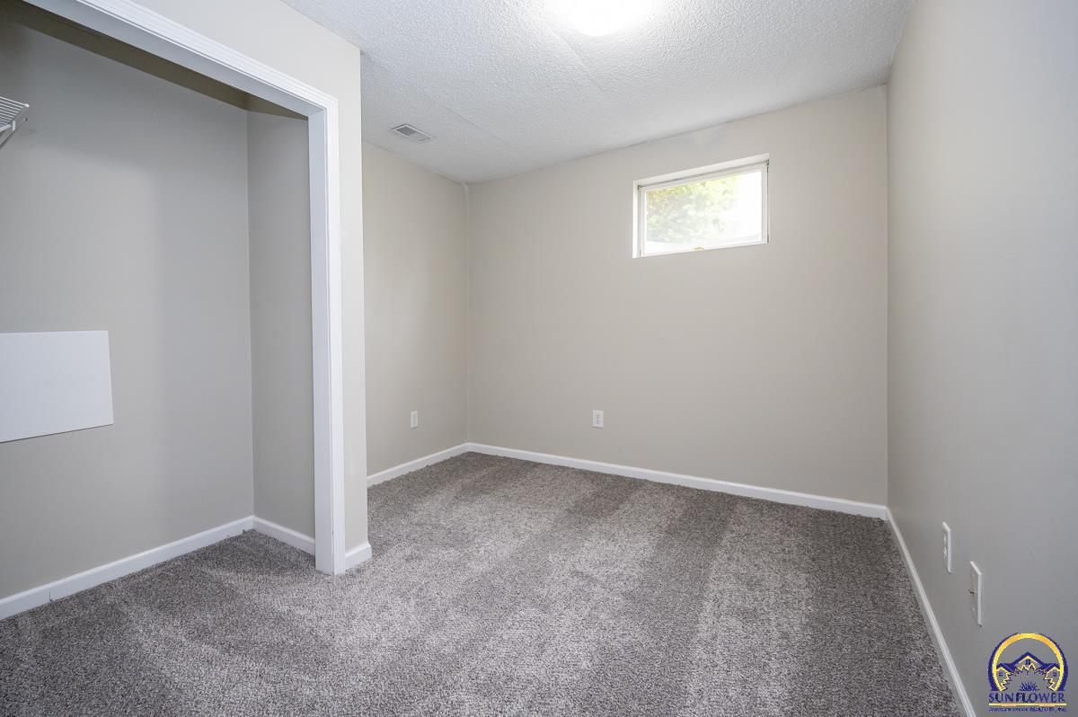 2849 SW Ancaster RD