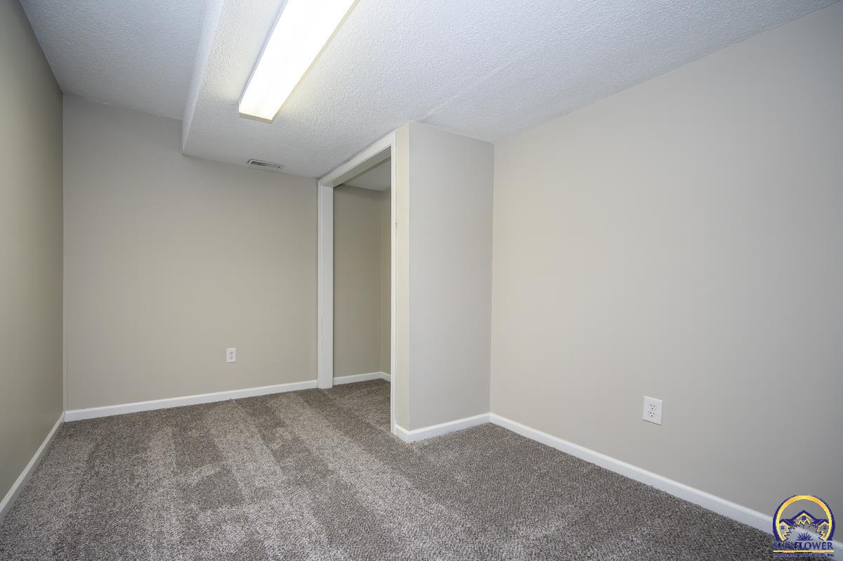 2849 SW Ancaster RD