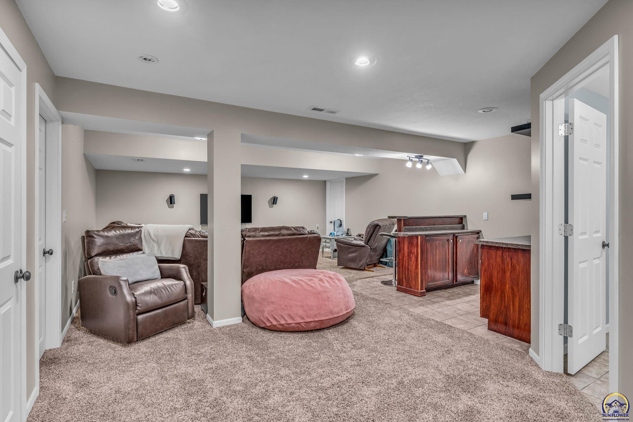2538 SW Windermere CT