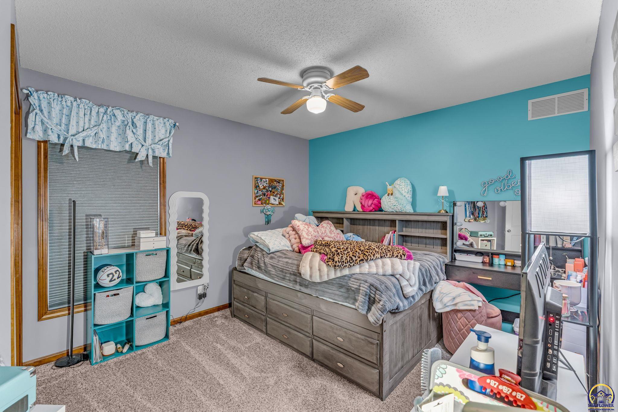 2538 SW Windermere CT