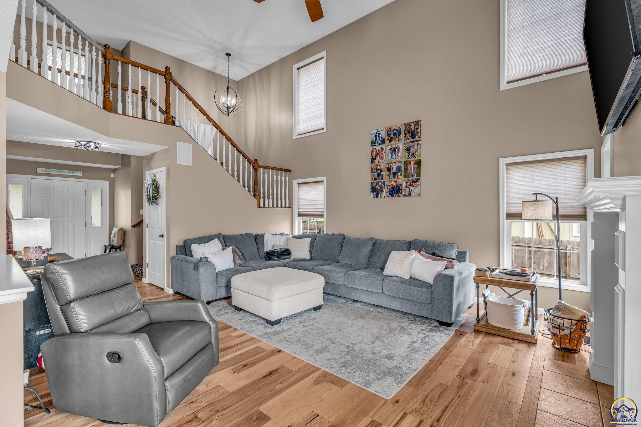 2538 SW Windermere CT