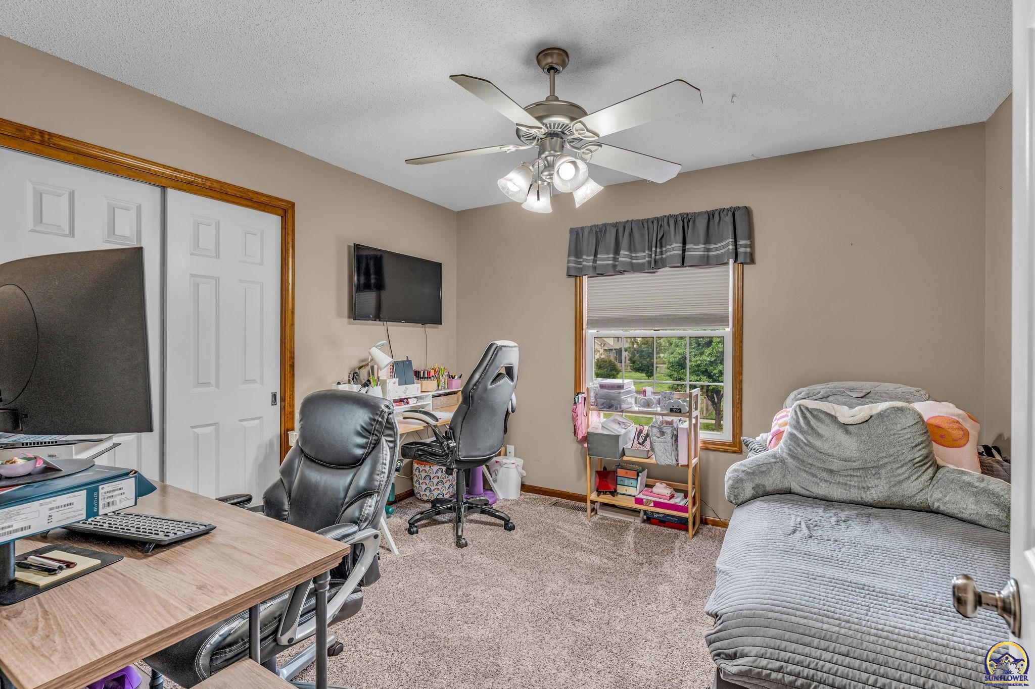2538 SW Windermere CT