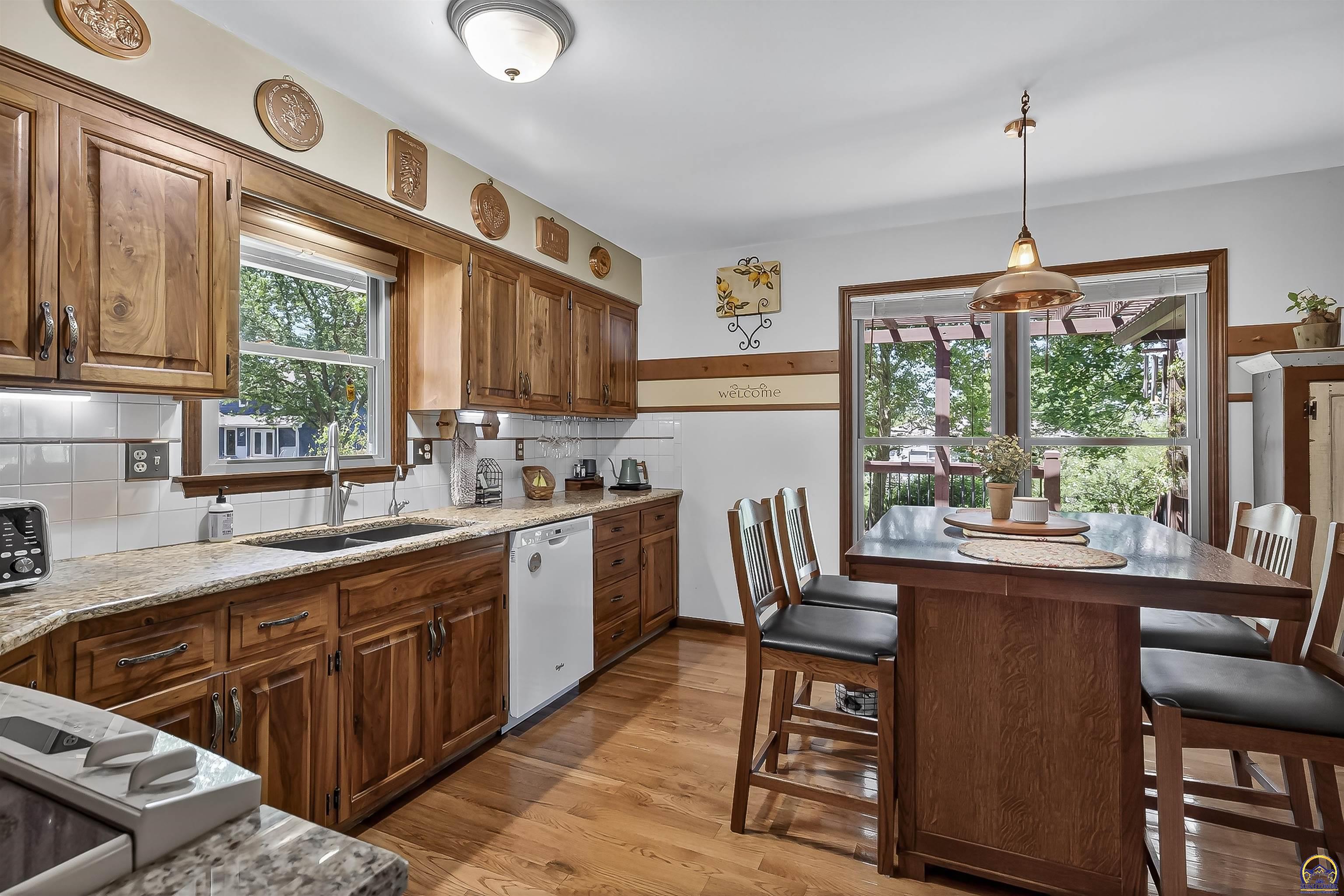 3407 SE Arbor DR