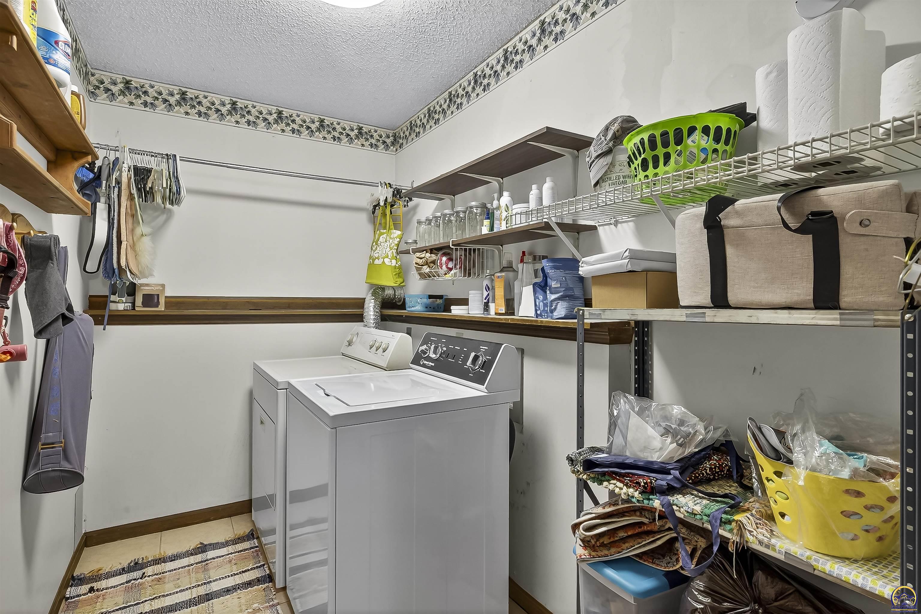 3407 SE Arbor DR