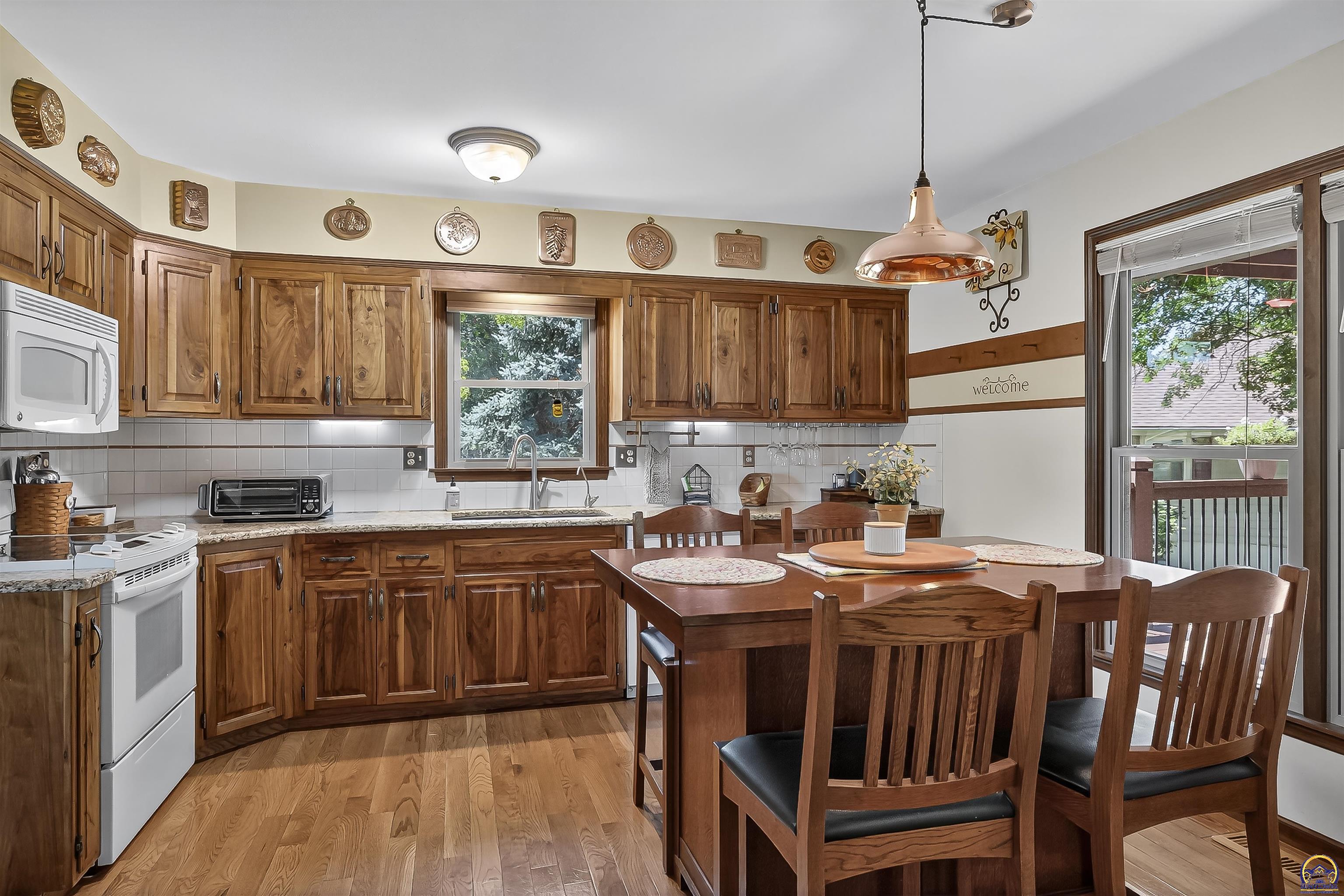 3407 SE Arbor DR
