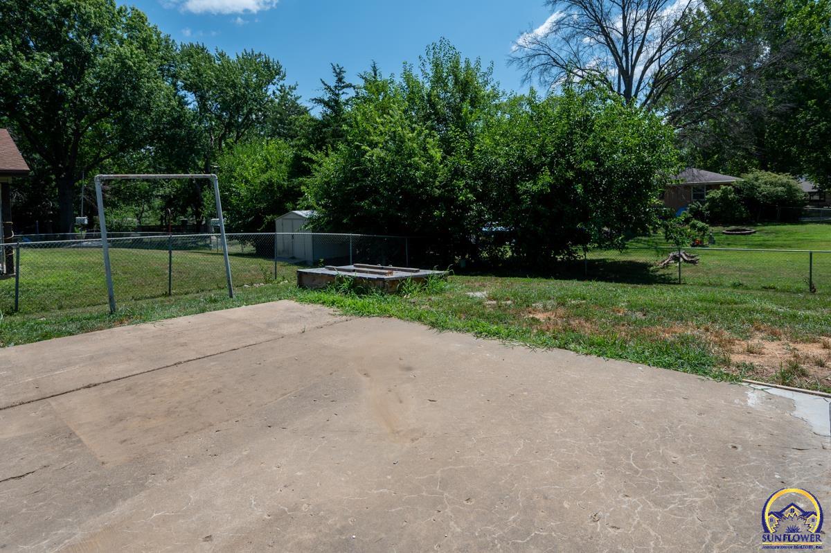 2555 SE Tidewater DR