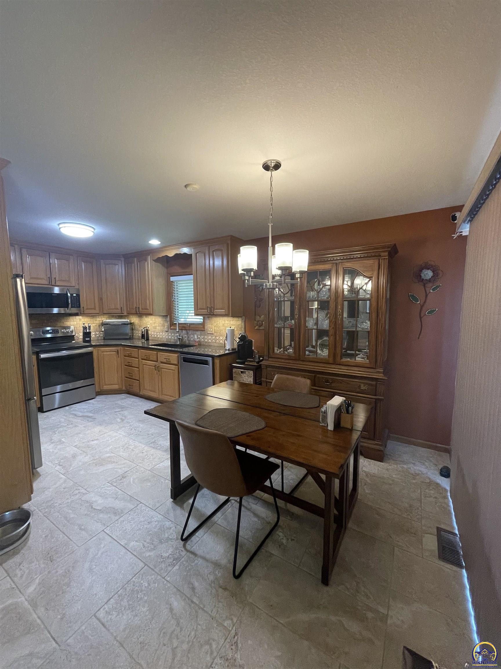 3938 SW 40th Ter