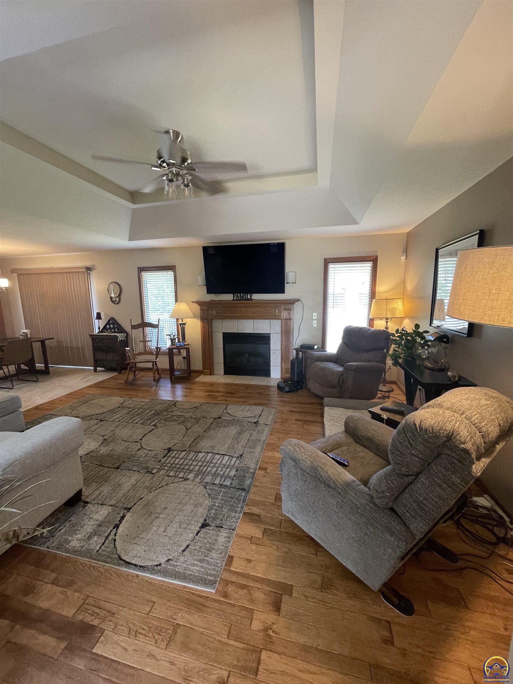 3938 SW 40th Ter