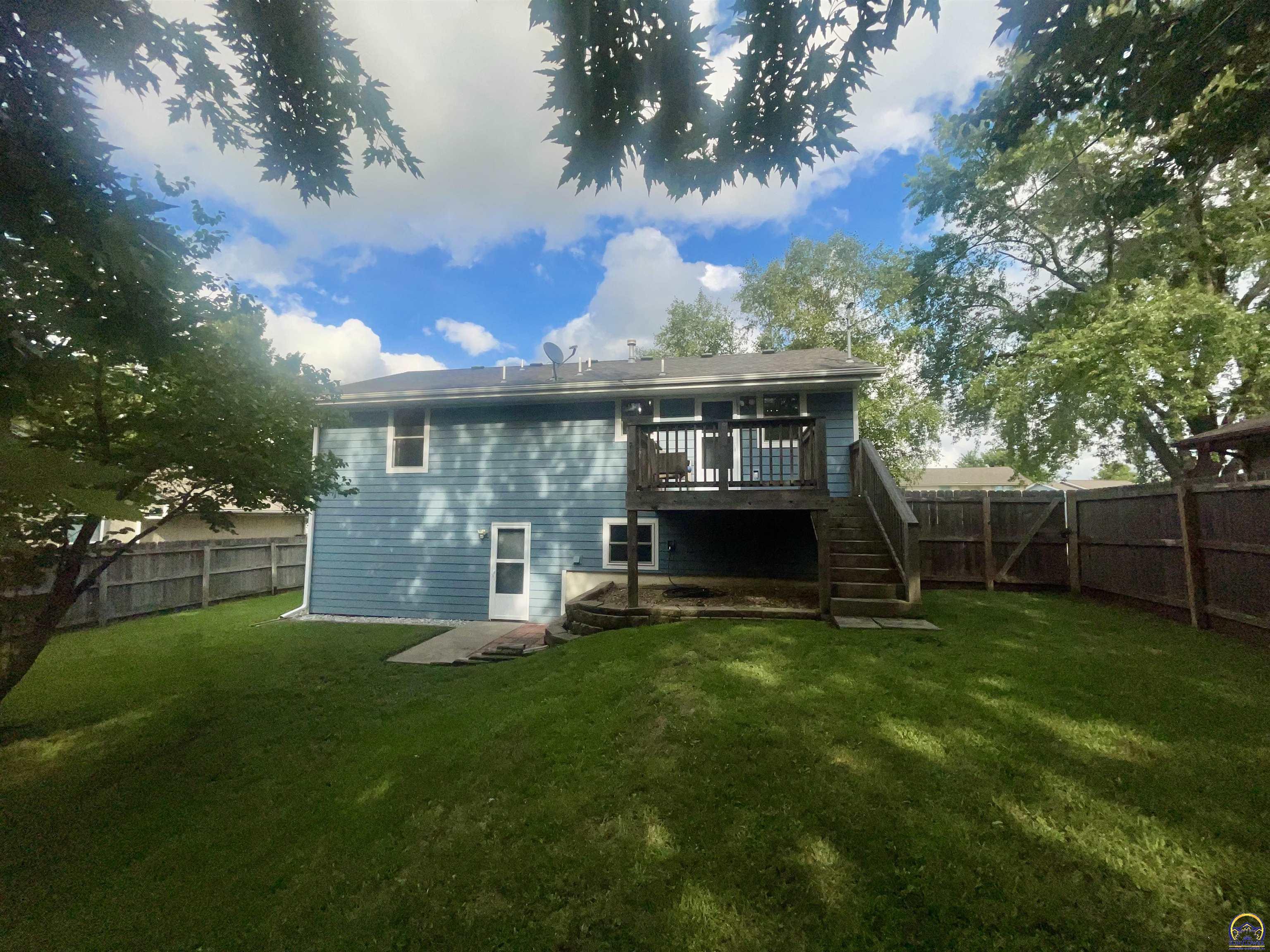 2515 SW Maxfield RD