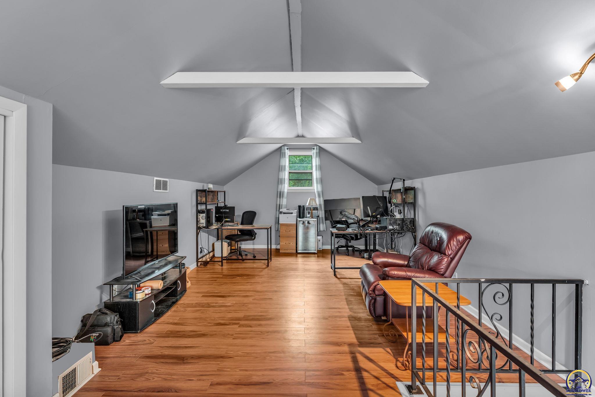 1026 SW Medford AVE
