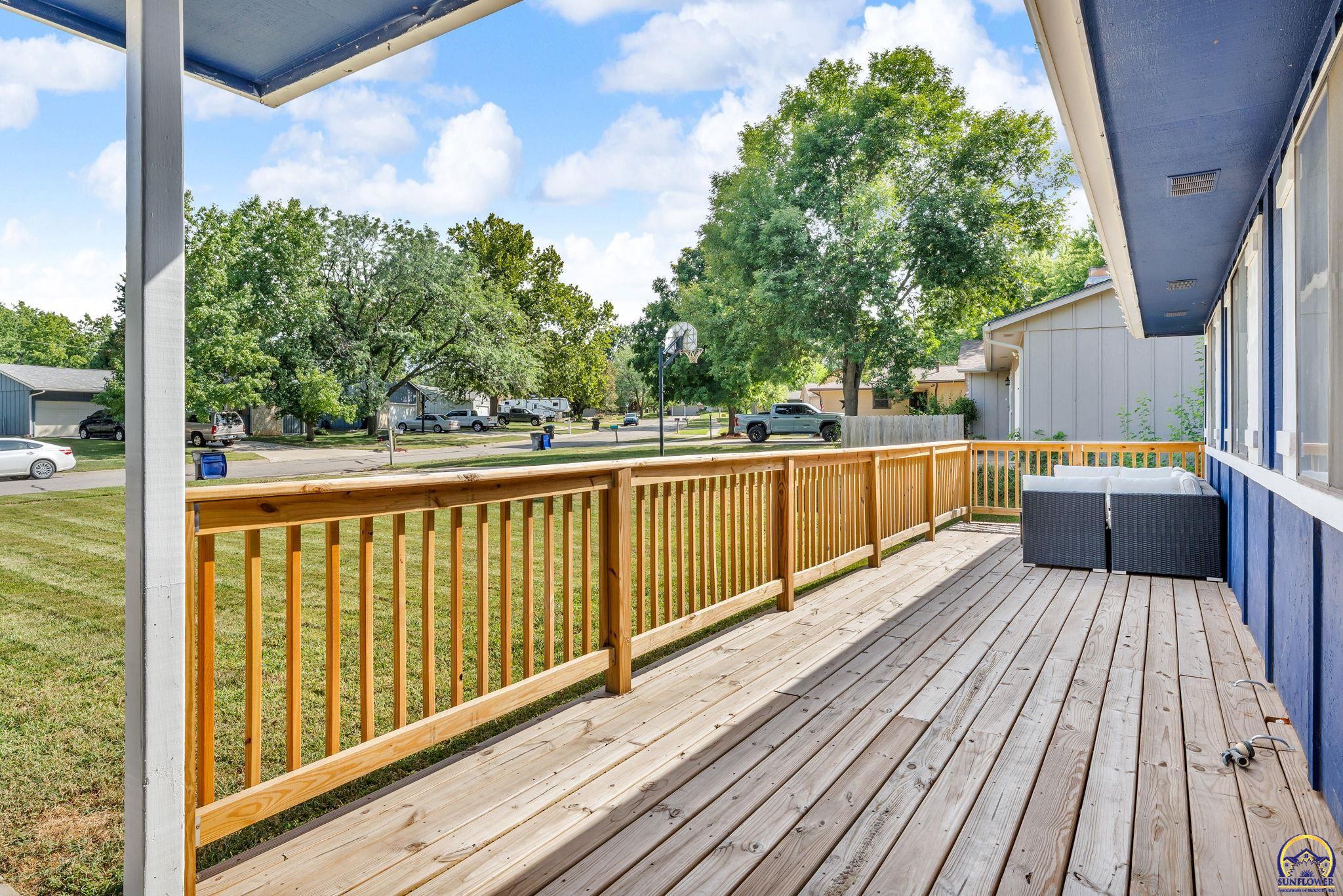 3429 SW Moundview DR