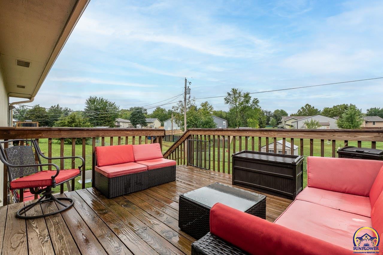 241 E Park DR